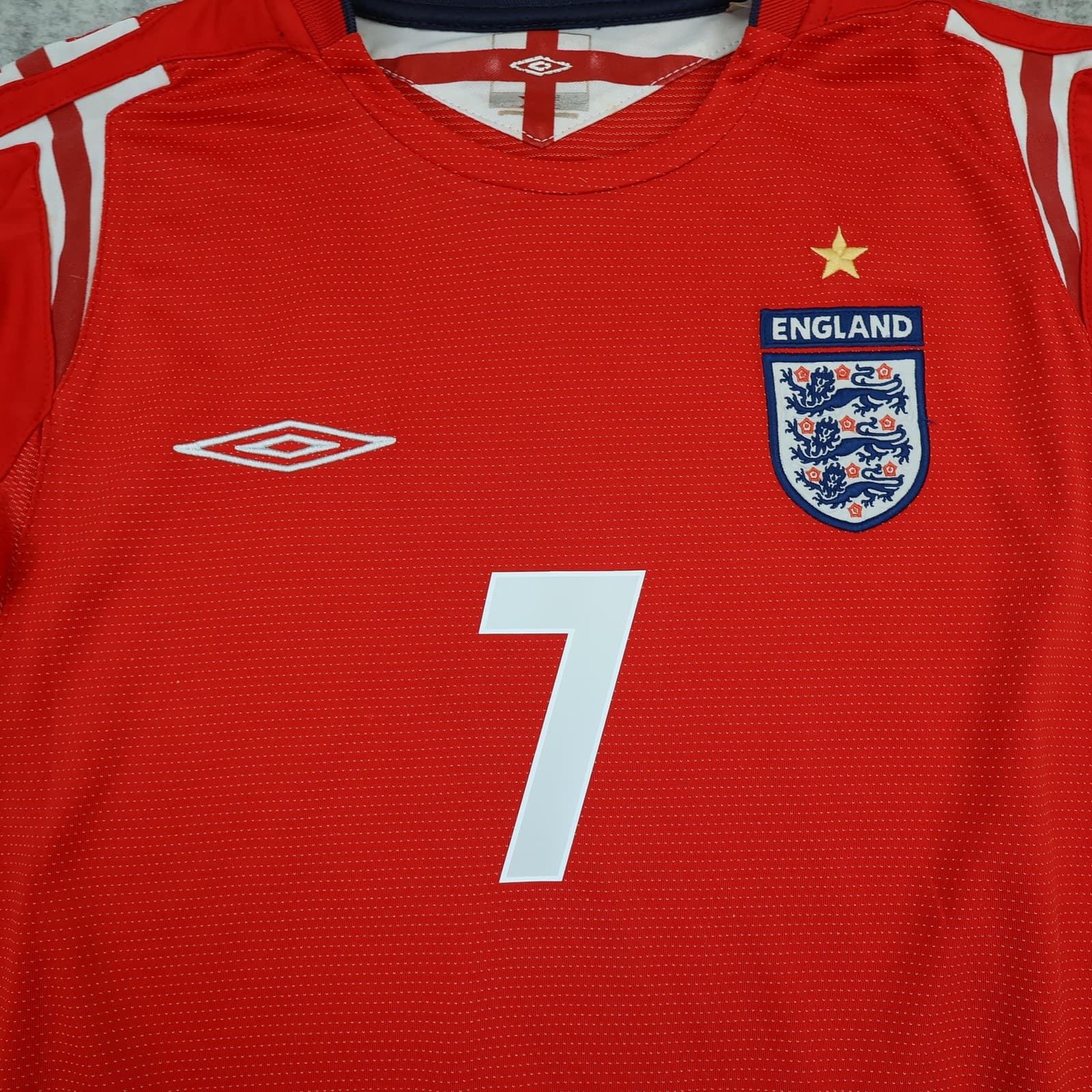 Vintage England Away Shirt Mens Small Red 2004 2006 Football Umbro Beckham 7 photo 3
