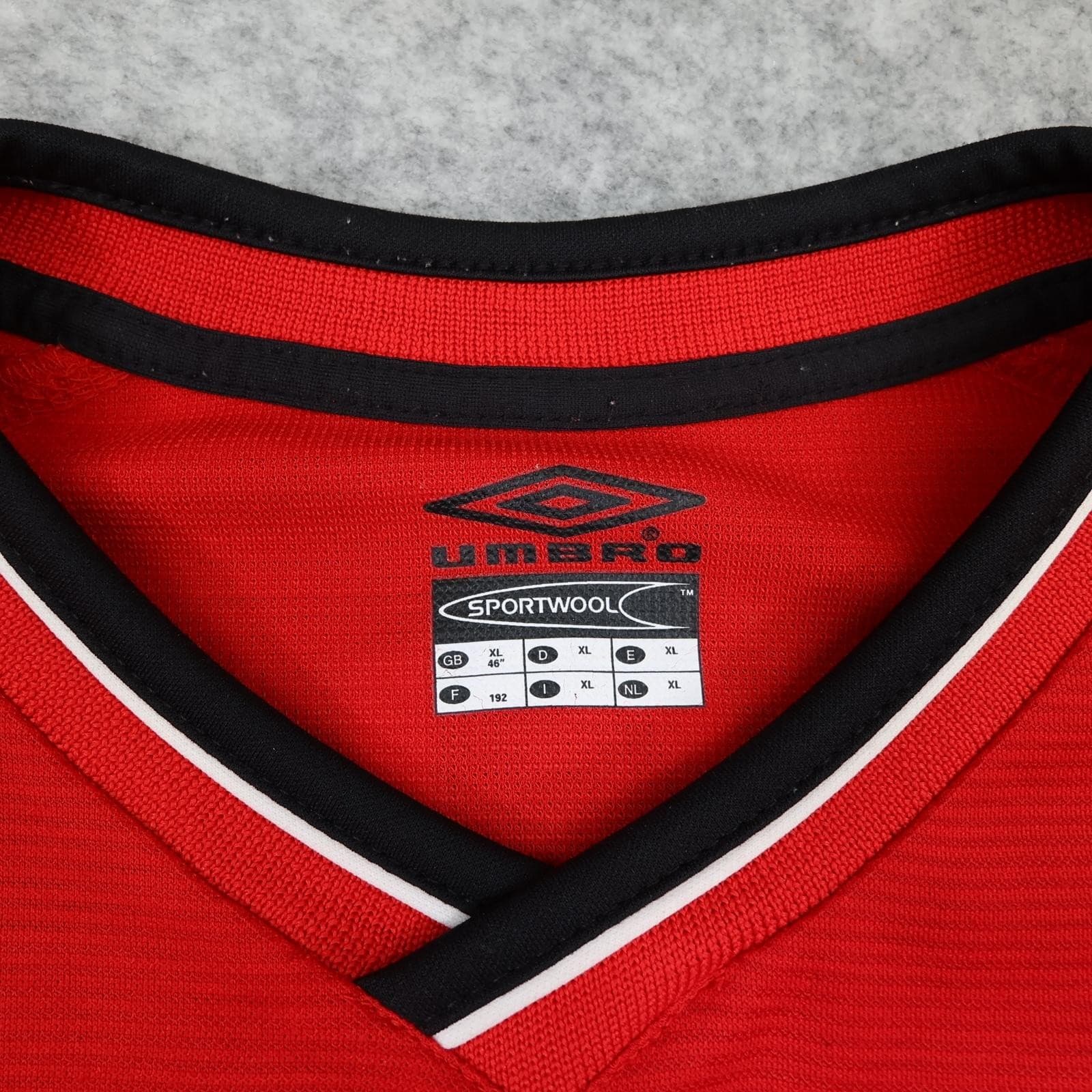 Vintage Manchester United Shirt Mens XL Red Home 2001 2002 Umbro Beckham 7 photo 4