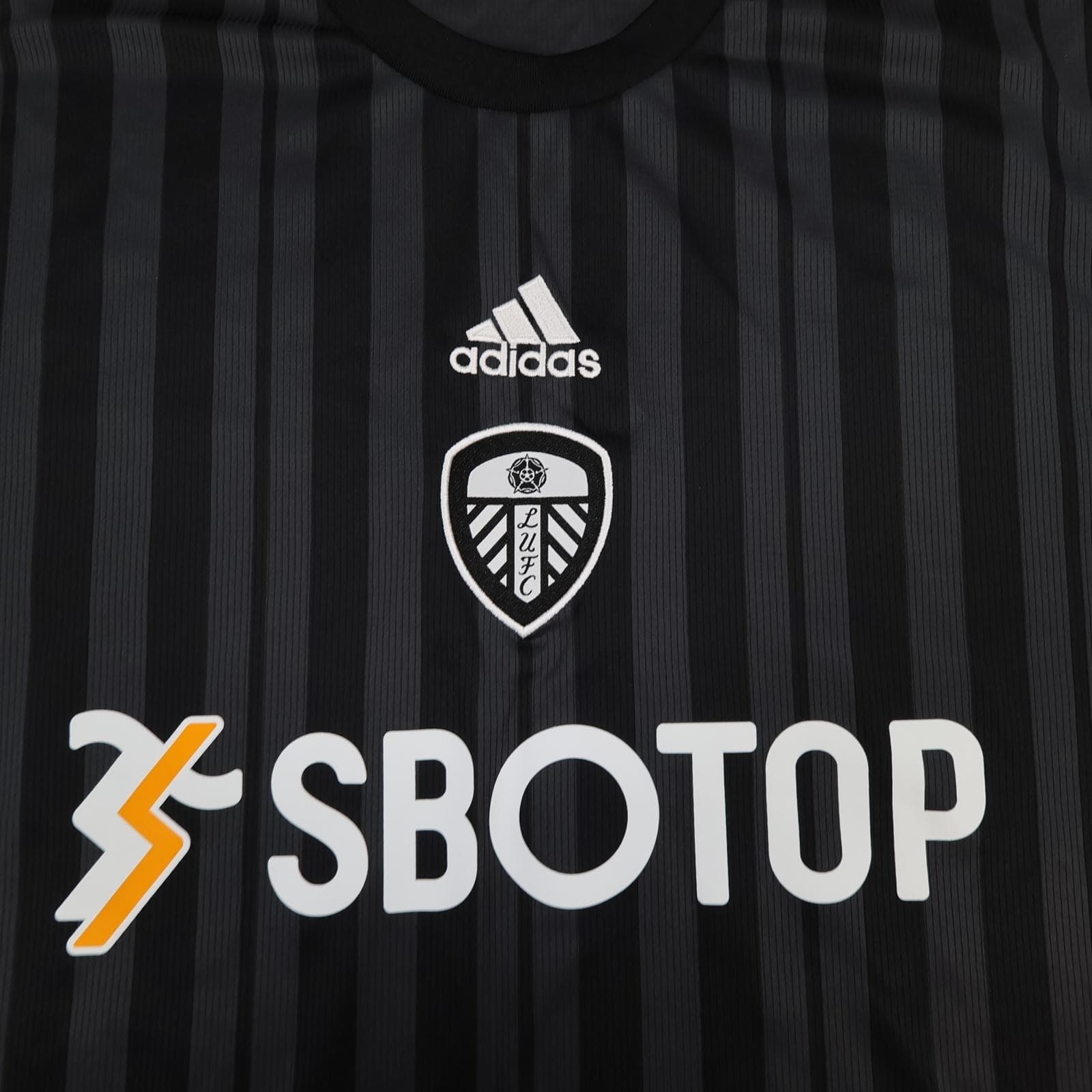 Leeds United Shirt Mens XL Black 3rd Kit 2022 2023 EPL Football Adidas SBOTOP photo 3