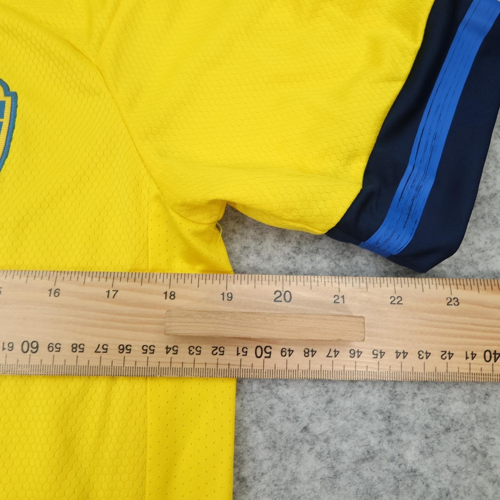 Sweden Home Shirt Mens Medium Yellow 2020 2021 Football Adidas AEROREADY Jersey photo 9