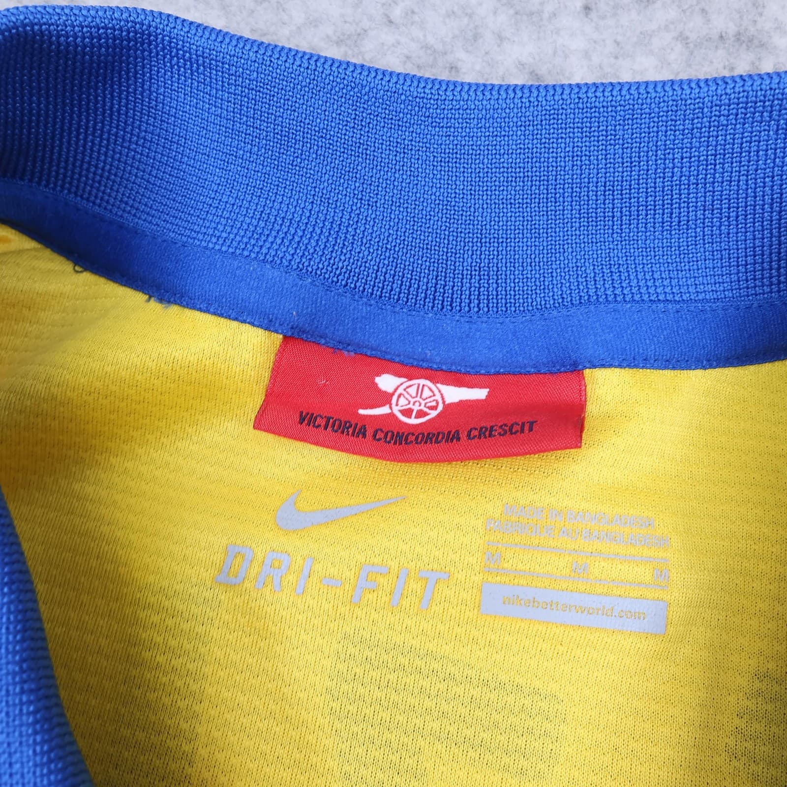 Arsenal Away Shirt Mens Medium Yellow 2013 2014 Nike Ozil 11 Soccer Jersey photo 7