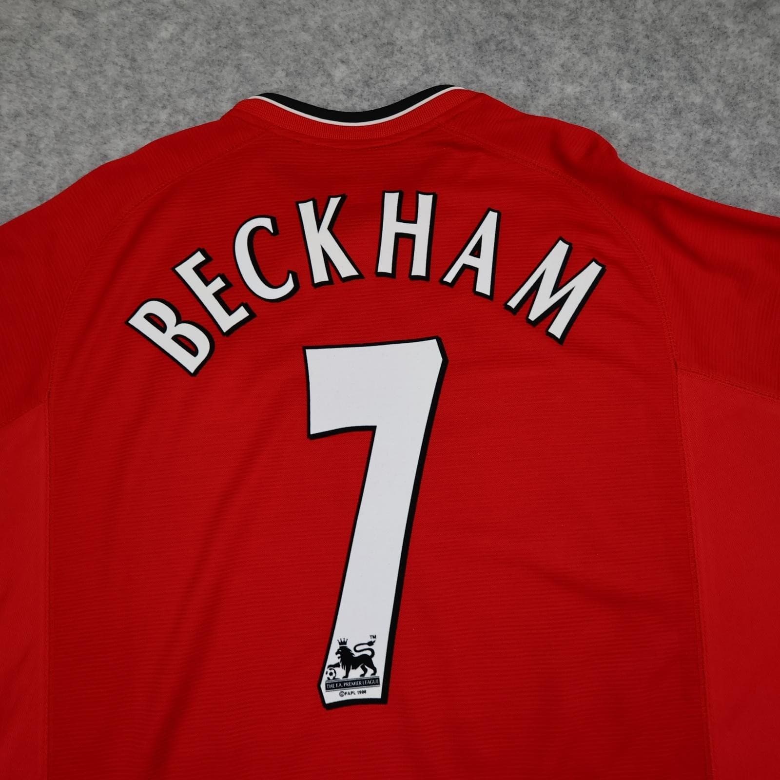 Vintage Manchester United Shirt Mens XL Red Home 2001 2002 Umbro Beckham 7 photo 10