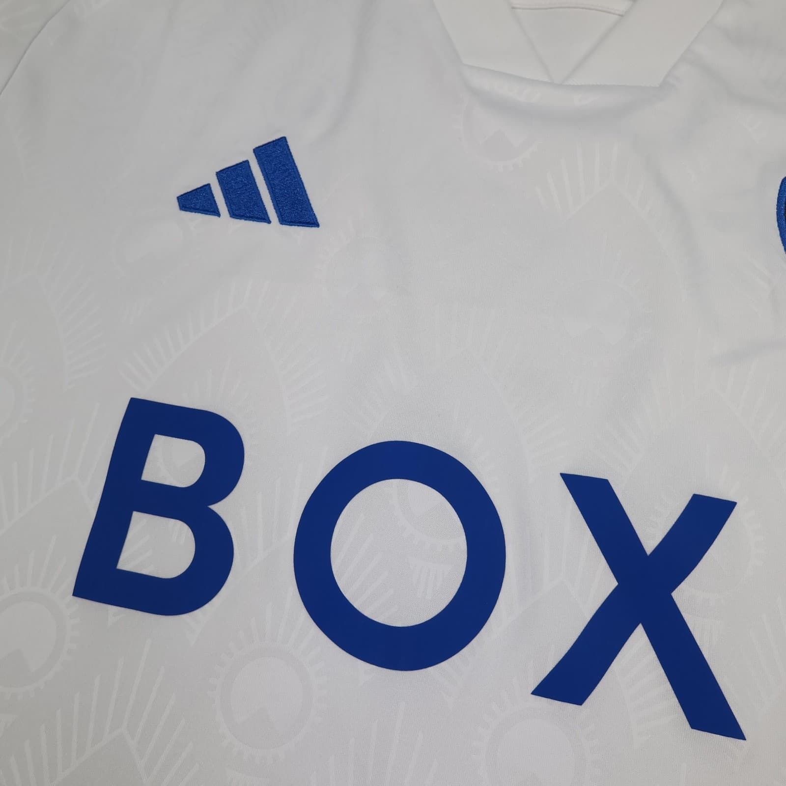 Leeds United Shirt Mens XL White Home Kit 2023 2024 Slim Fit Adidas Jersey photo 4