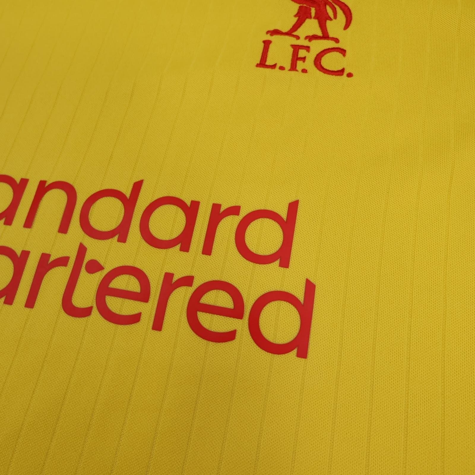 Liverpool Shirt Mens Medium Yellow Third 2021 2022 Football Nike Soccer Jersey photo 5
