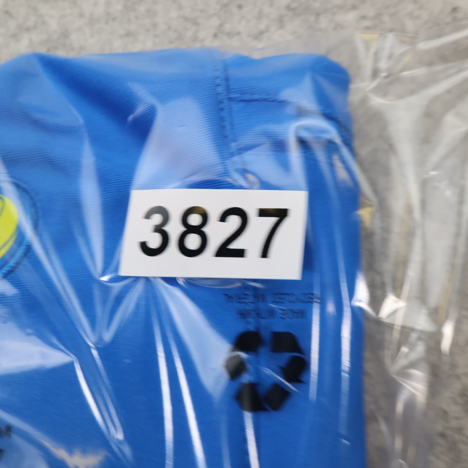 Tottenham Hotspur Tracksuit Jacket Medium Blue Home Kit 2021 2022 Soccer Jersey photo 12