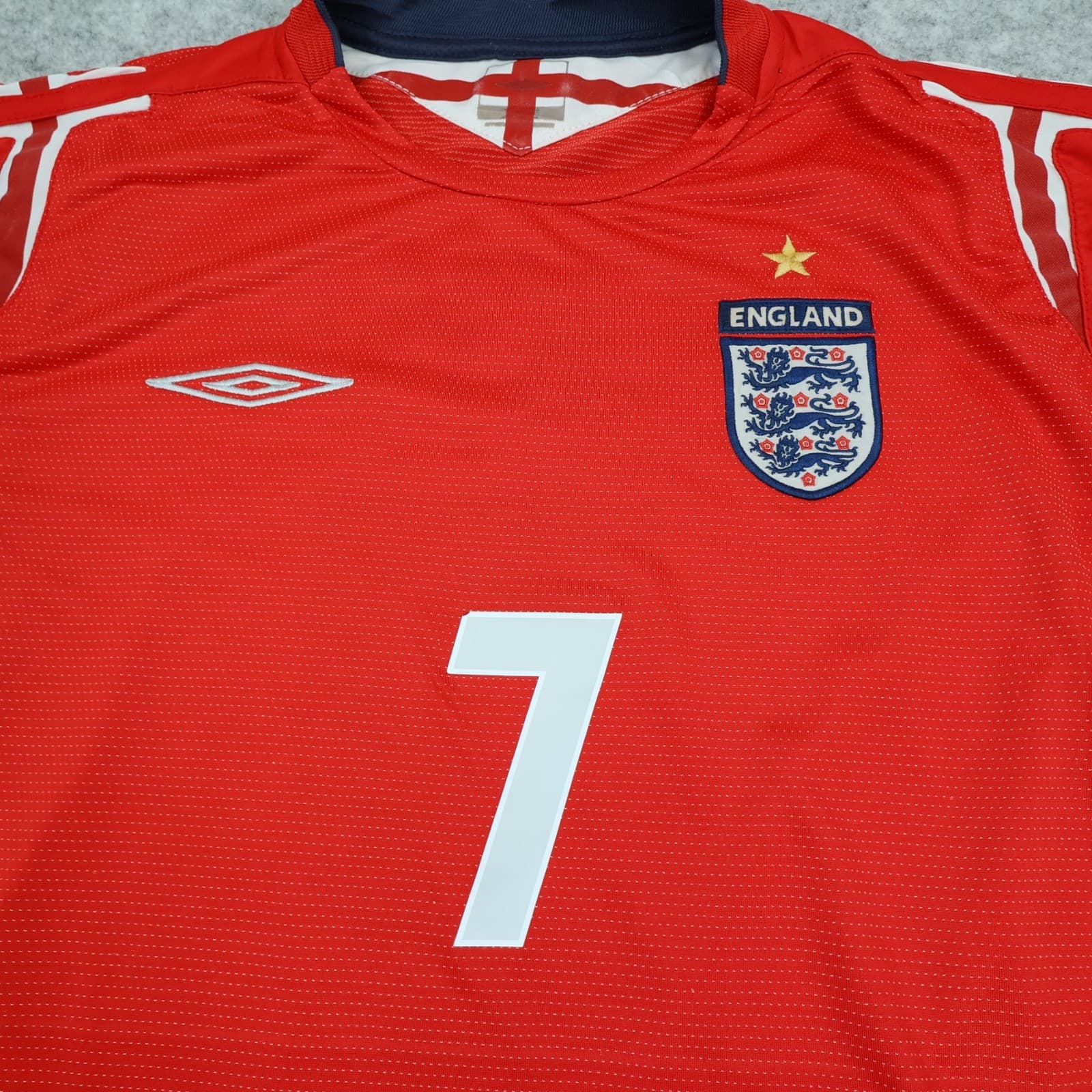 England Football Shirt Large Red Away Euro 2004 2006 Jersey David Beckham photo 3