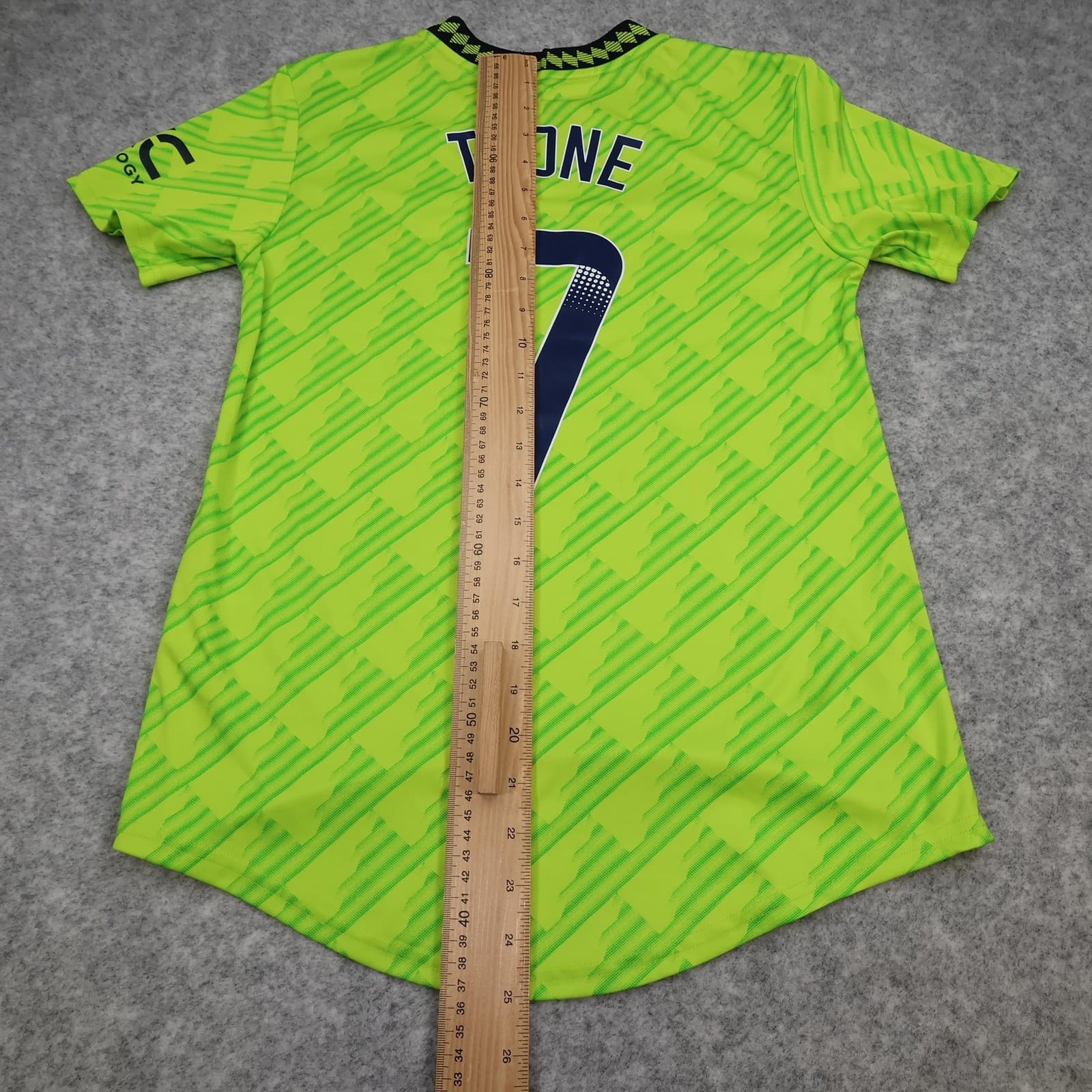 Manchester United Shirt Womens Small 8-10 3rd 2022 2023 Adidas Toone 7 Jersey photo 15