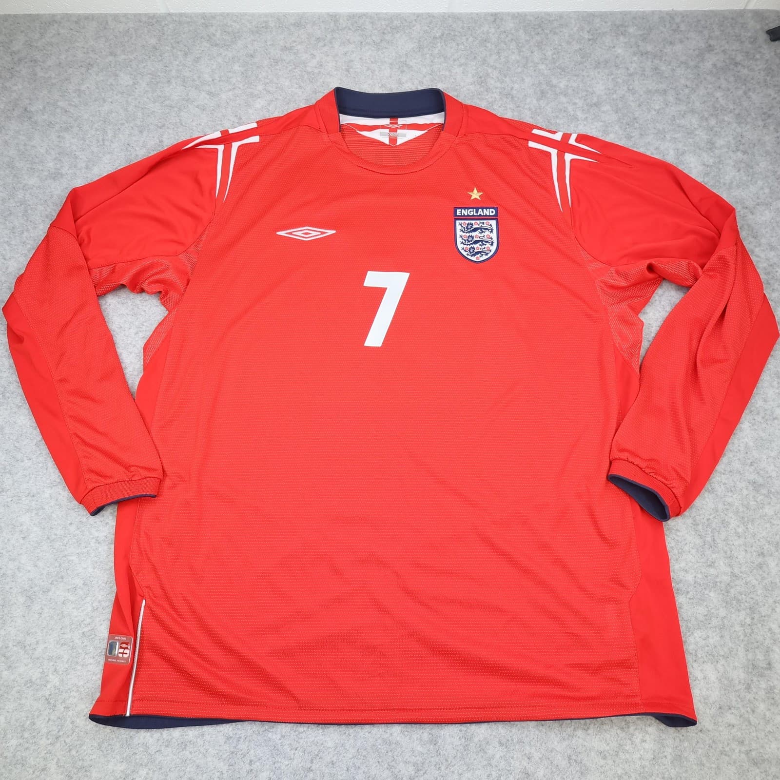 England Away Shirt Mens 2XL Red 2004 2006 Football Umbro Beckham 7 Soccer Jersey photo 2