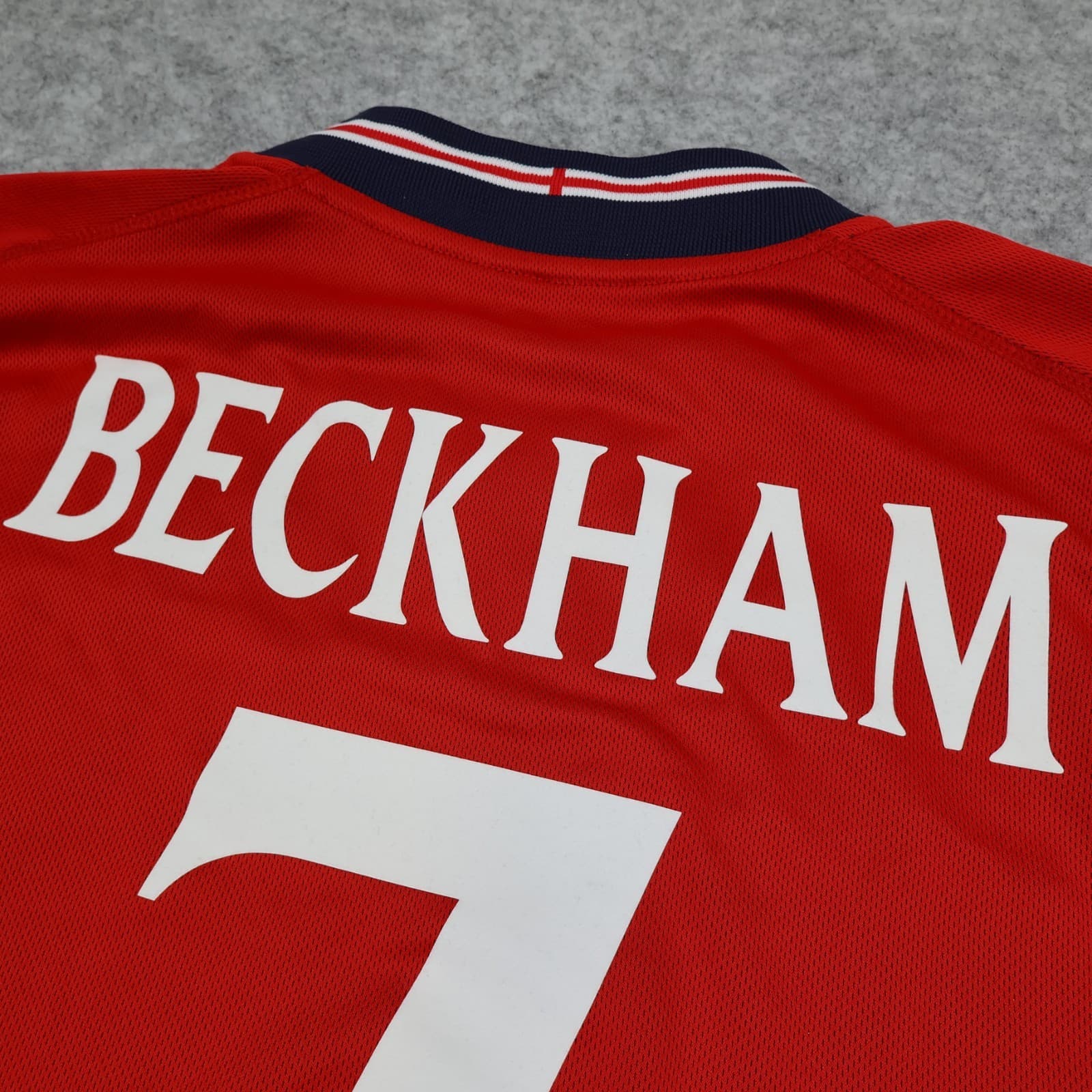 England Football Shirt Large Red Away Kit 2002 2004 Soccer Jersey David Beckham photo 7