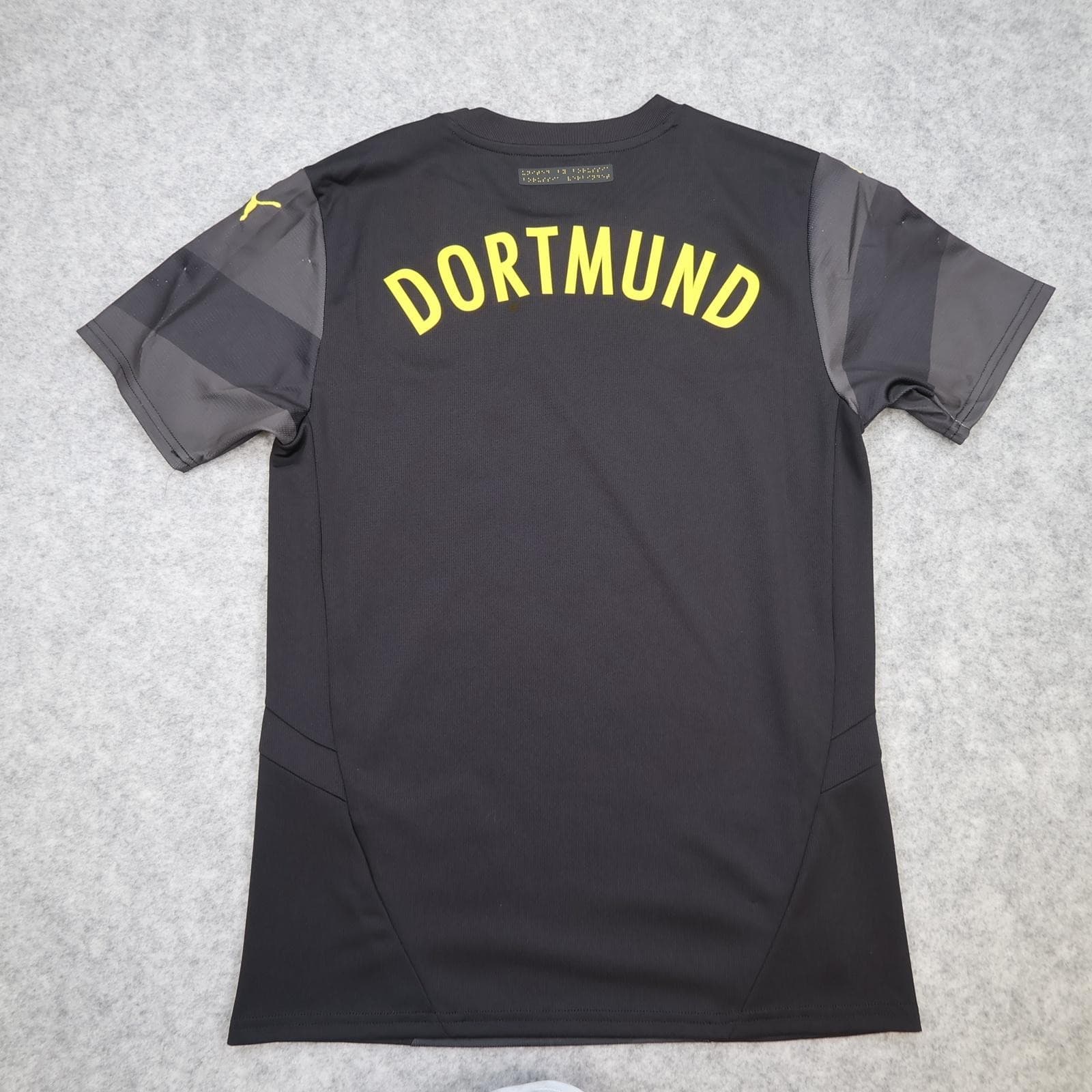 Borussia Dortmund Shirt Mens Small Black Yellow Away Bundesliga 2024 2025 Puma photo 2