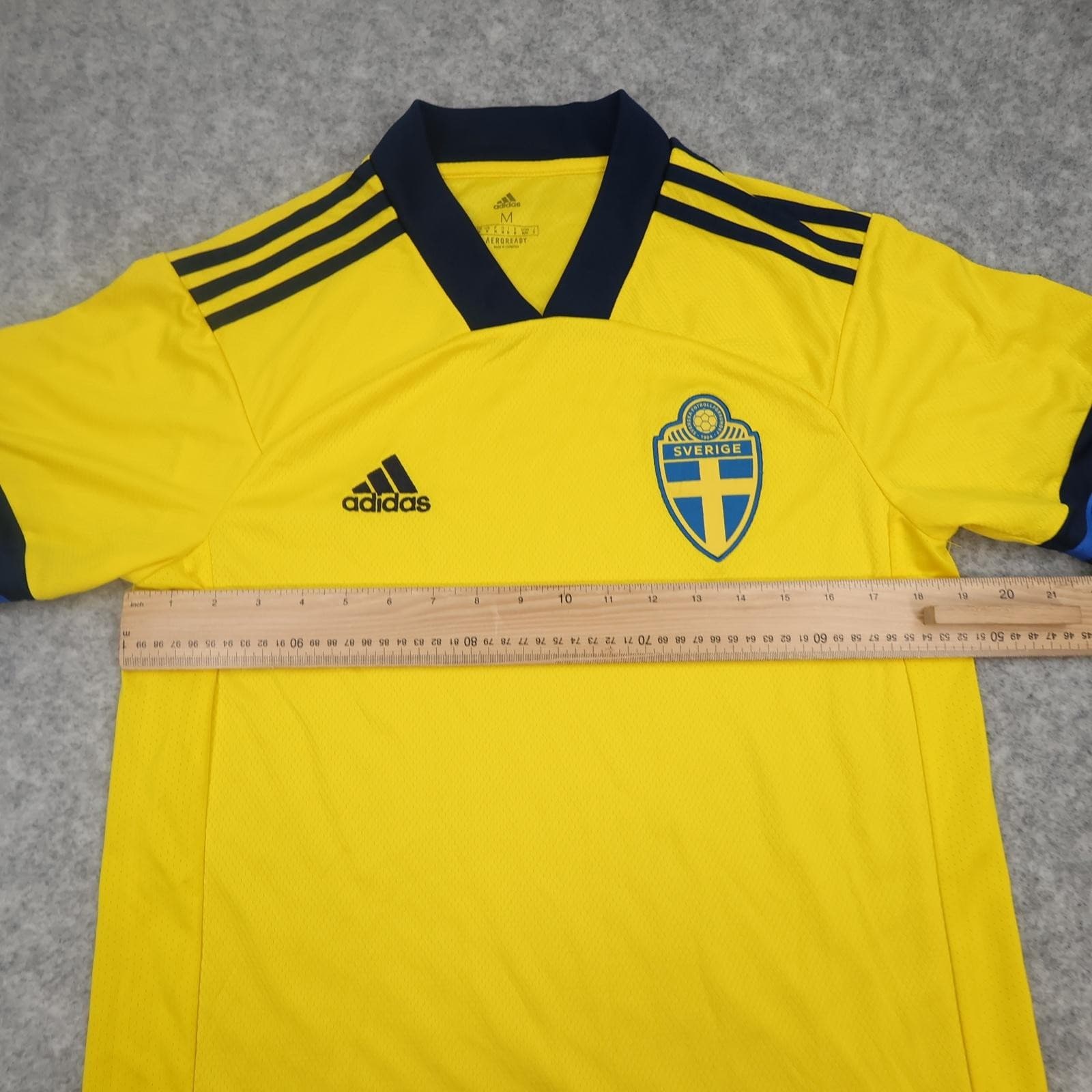 Sweden Home Shirt Mens Medium Yellow 2020 2021 Football Adidas AEROREADY Jersey photo 8