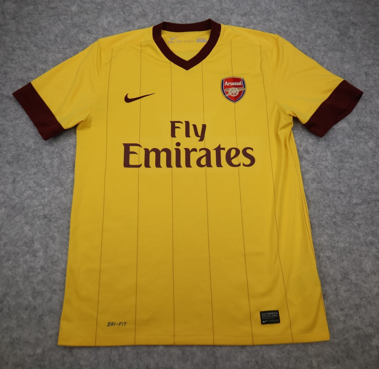 Arsenal Shirt Medium Yellow Away Kit 2010 2013 Nike Soccer Jersey