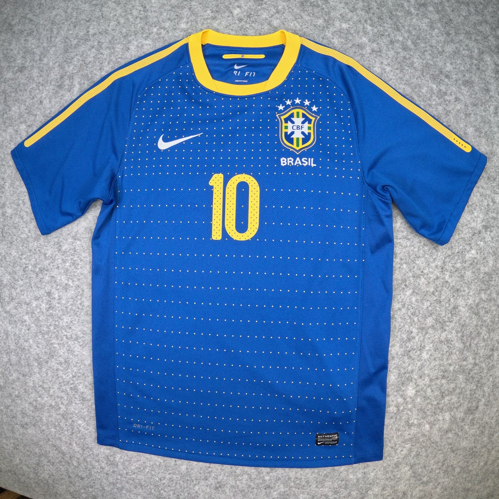 Brazil Football Shirt Small 2010 2011 Blue Away Nike Kaká 10 Dri FIT Jersey