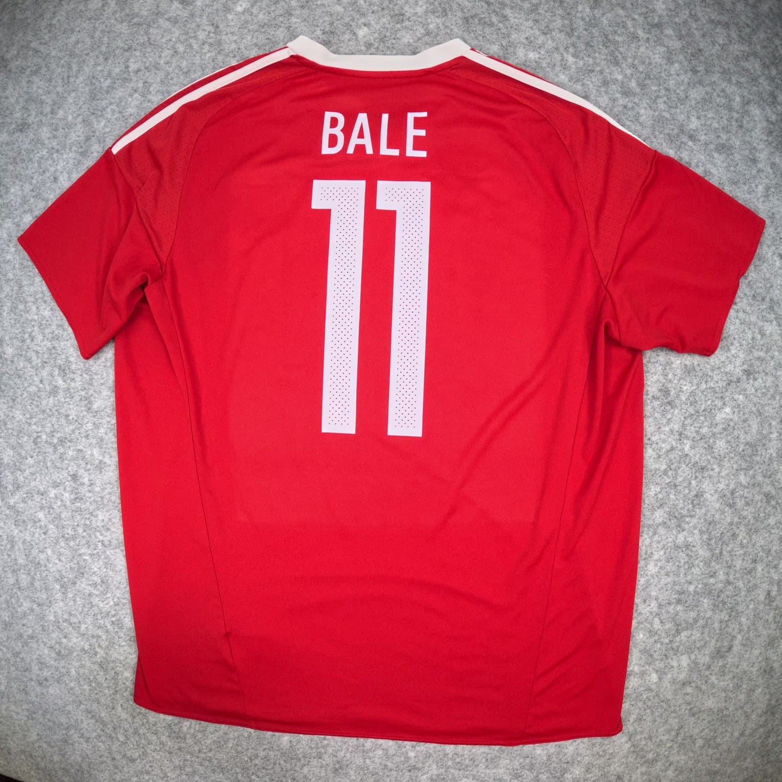 Wales Football Shirt Extra Large Red Home 2016 17 adidas Gareth Bale 11 Jersey