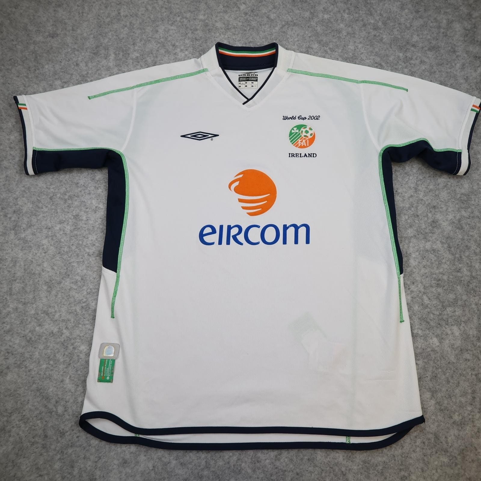 Vintage Ireland Away Shirt Mens Large White 2002 Football Umbro Eircom Jersey