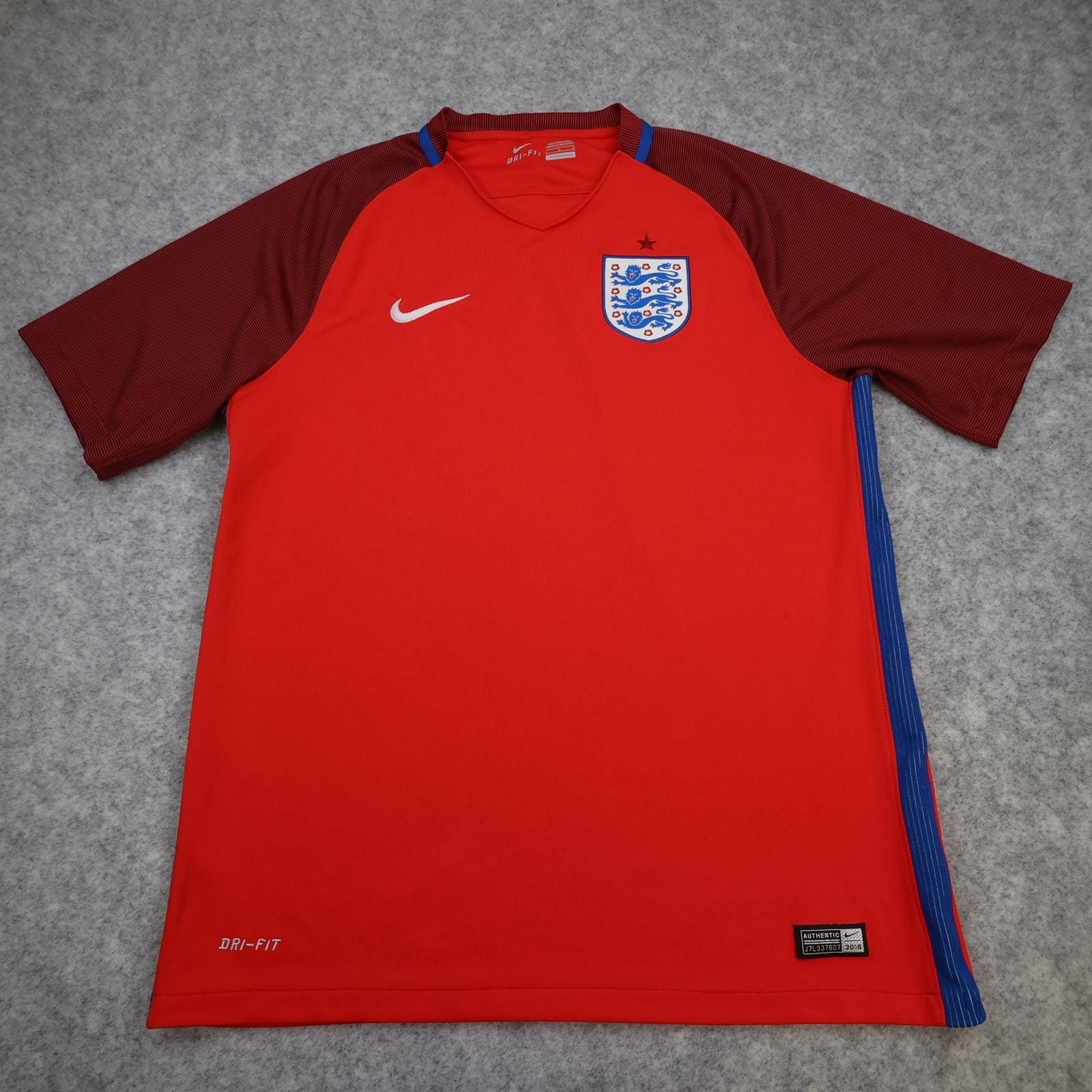 England Shirt Mens Large Red Away 2016 2017 Nike Dri Fit Soccer Jersey