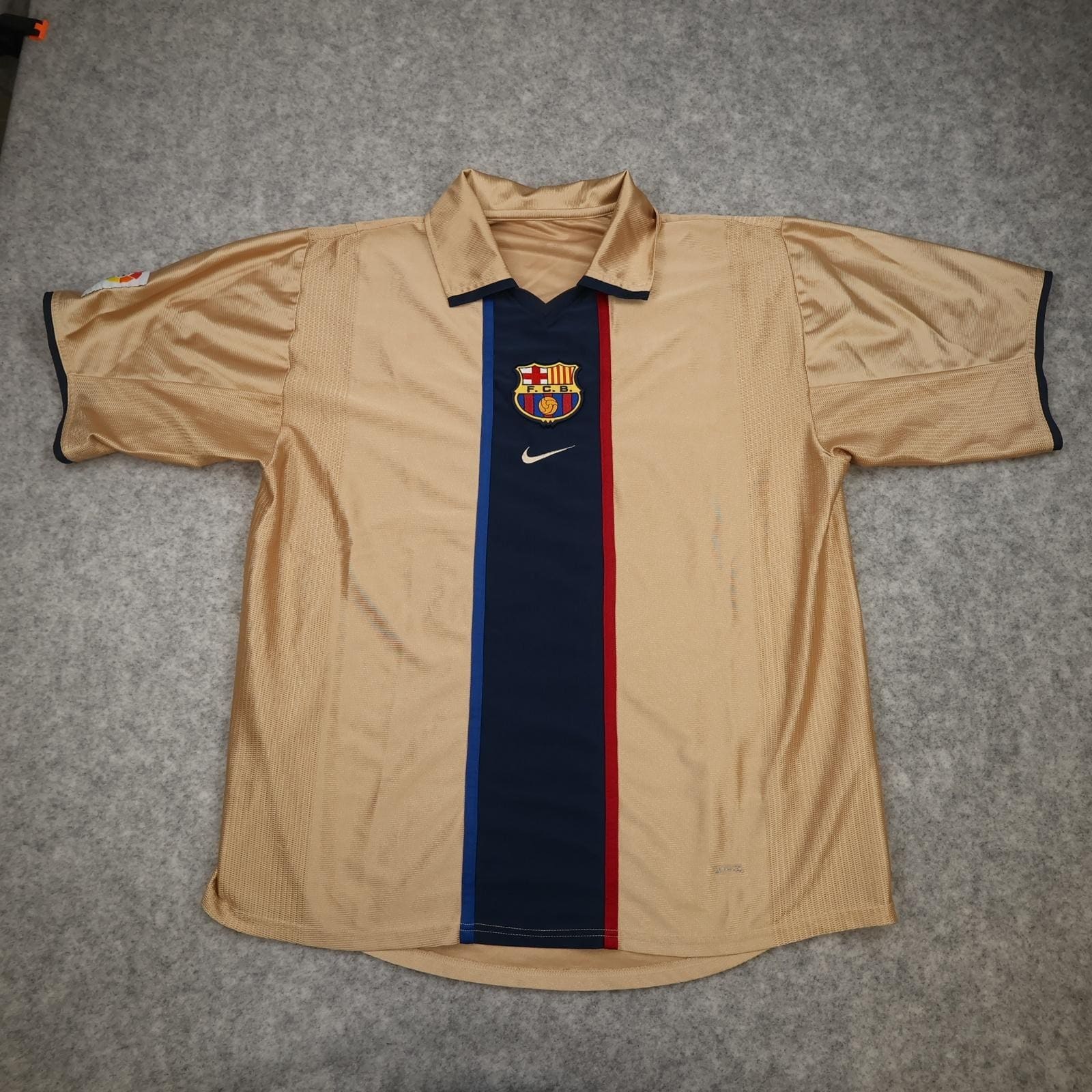Vintage Barcelona Shirt Mens Extra Large Gold Away 2001 2002 Football Nike