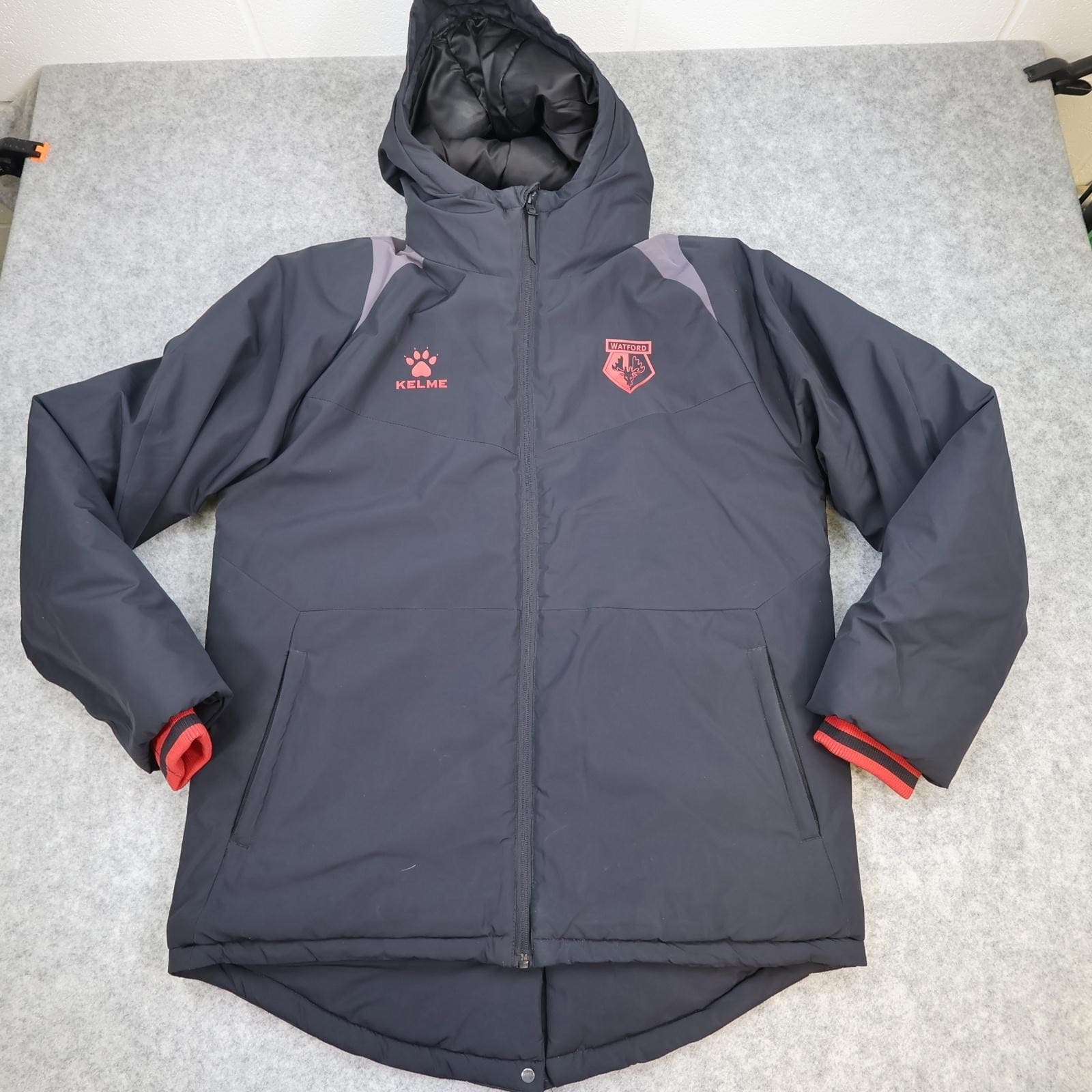 Watford Jacket Mens Medium Black EFL Football Kelme Hooded Padded Warm Coat