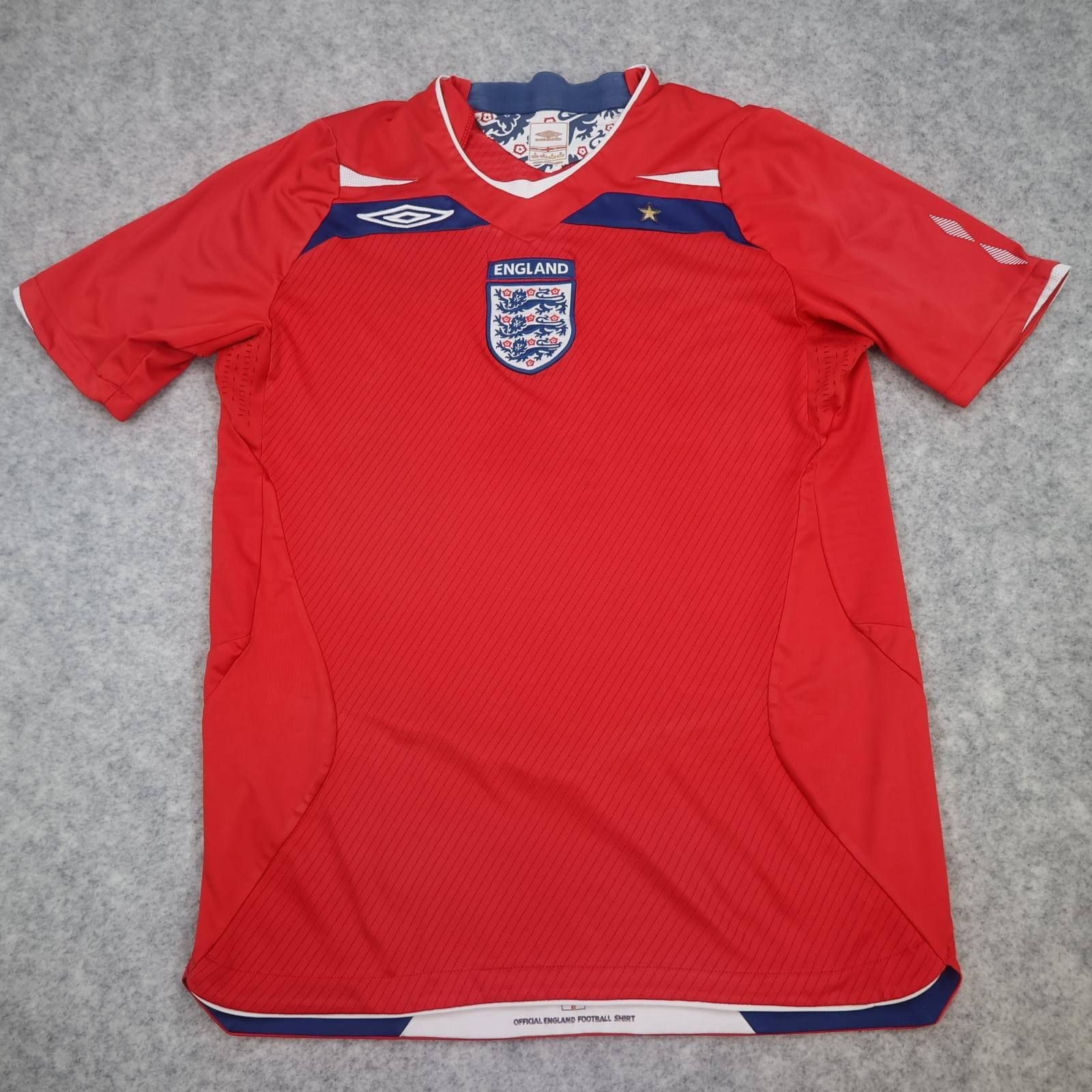 England Away Shirt Mens Small Red Short Sleeve 2008 2010 Football Umbro Jersey