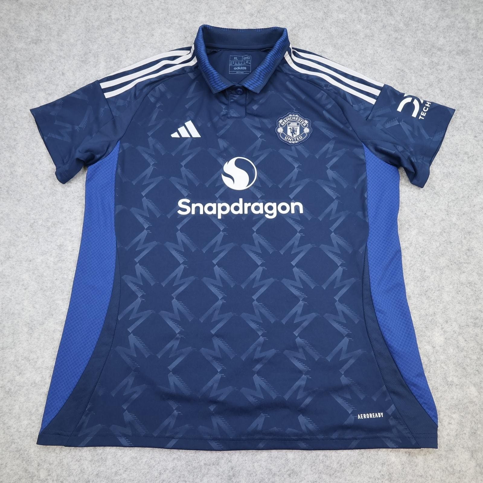 Manchester United Shirt Mens XL Blue Away 2024 2025 Adidas Soccer Jersey