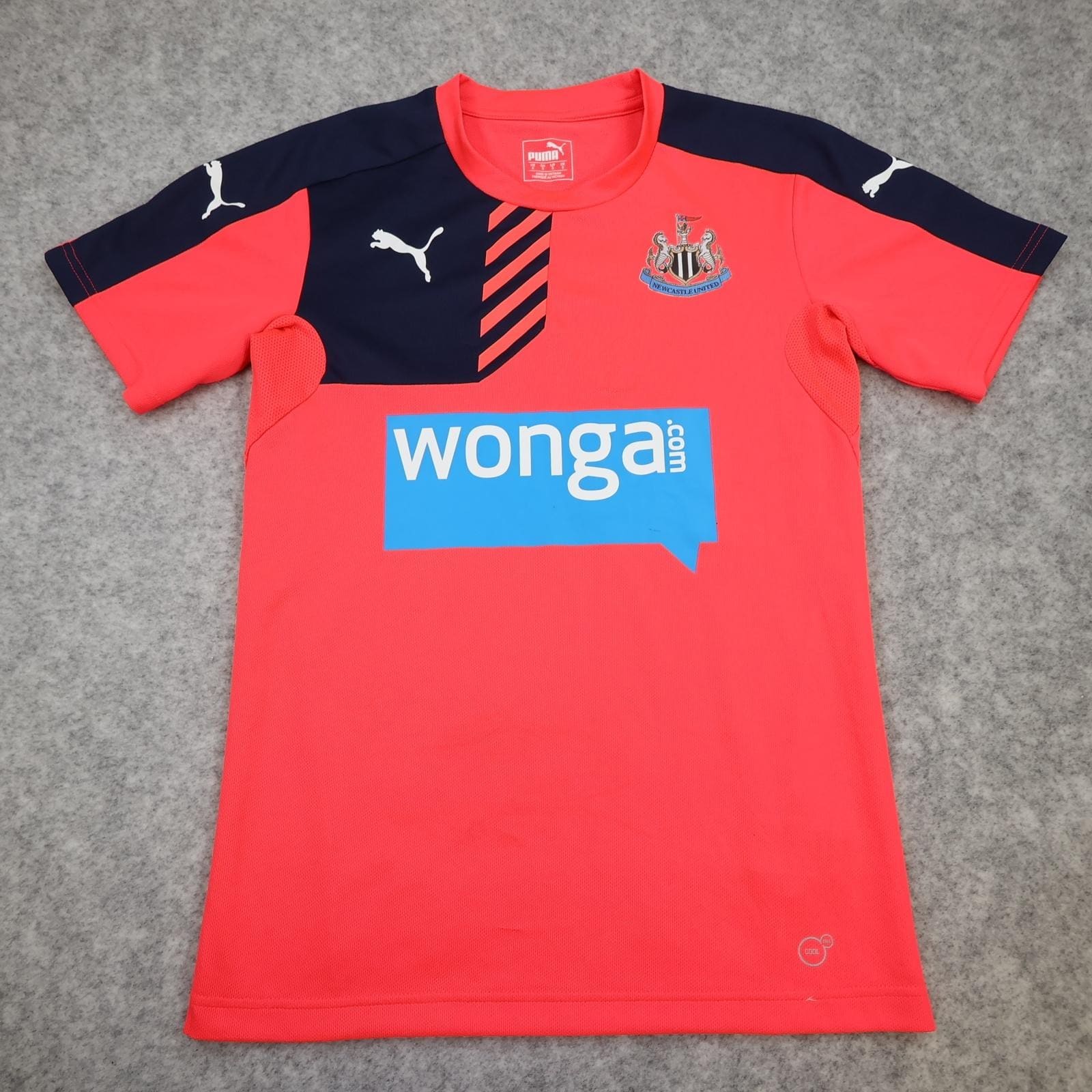 Newcastle United Training Shirt Mens Small Pink Football Puma Wonga 2015 2016
