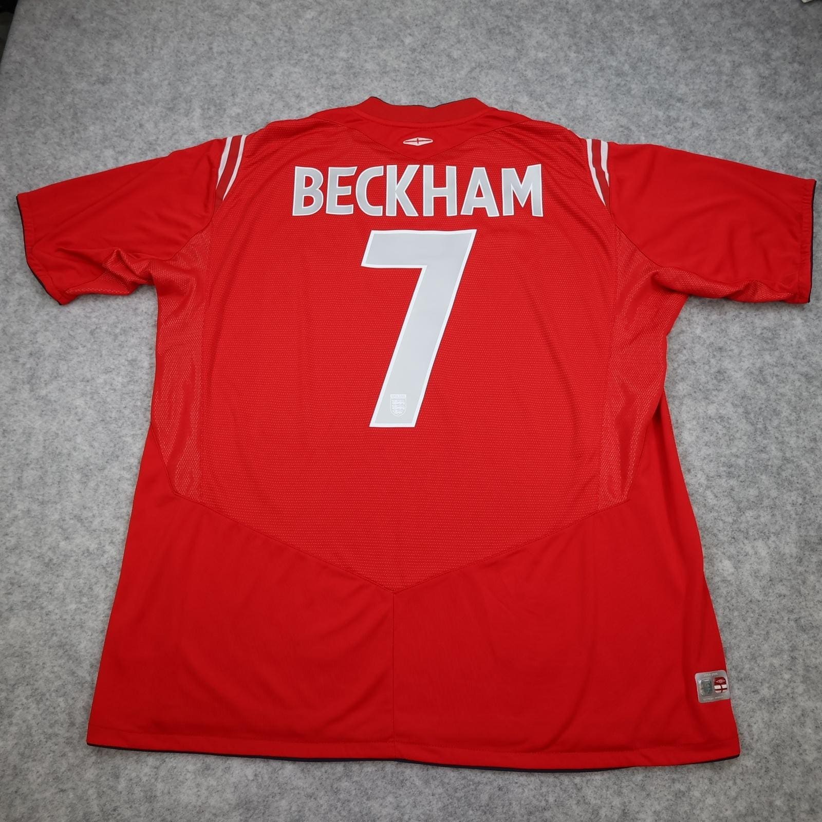Vintage England Away Shirt Mens 2XL Red 2004 2006 Soccer Jersey Umbro Beckham