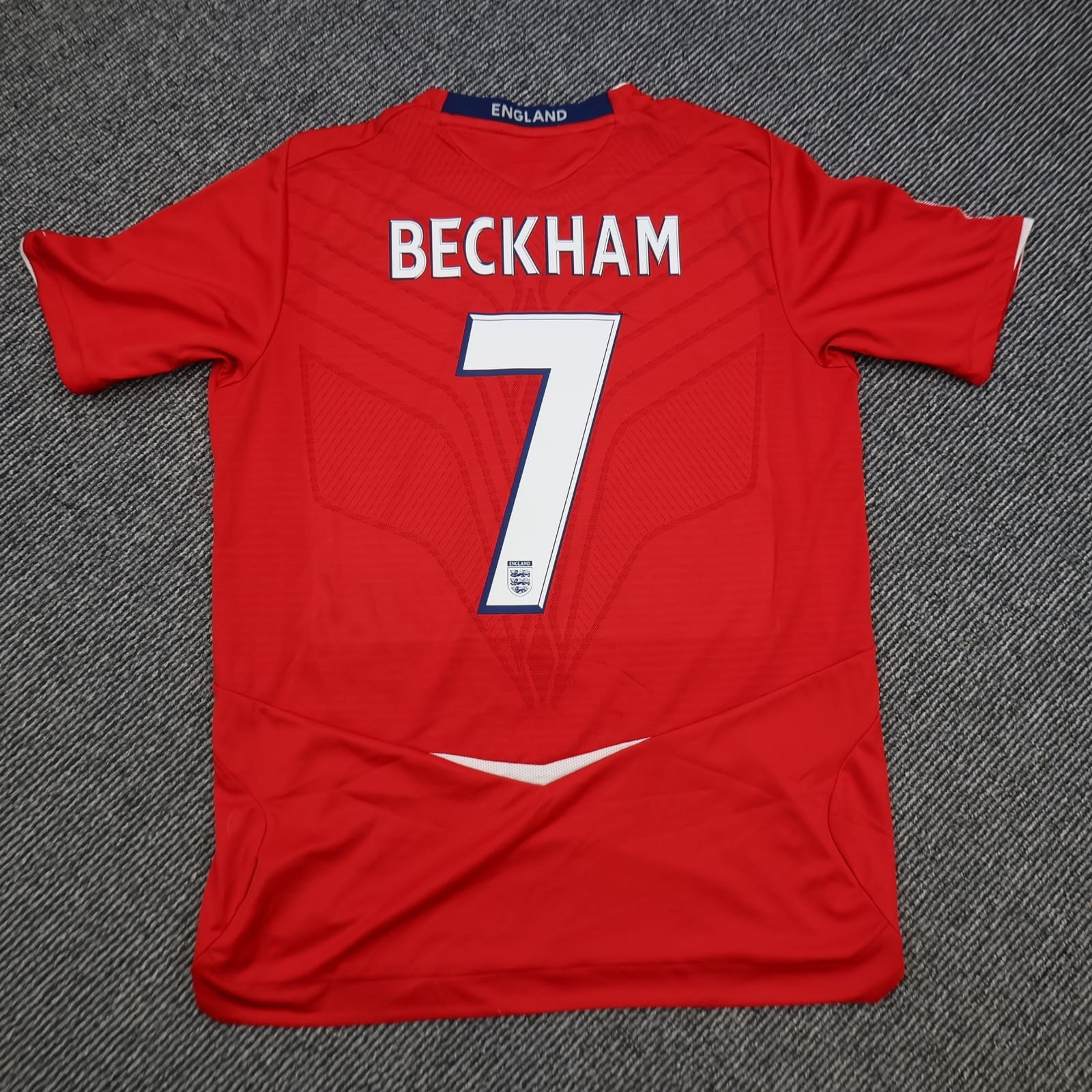 England Football Shirt Medium Red Away Kit 2008 2010 Jersey David Beckham