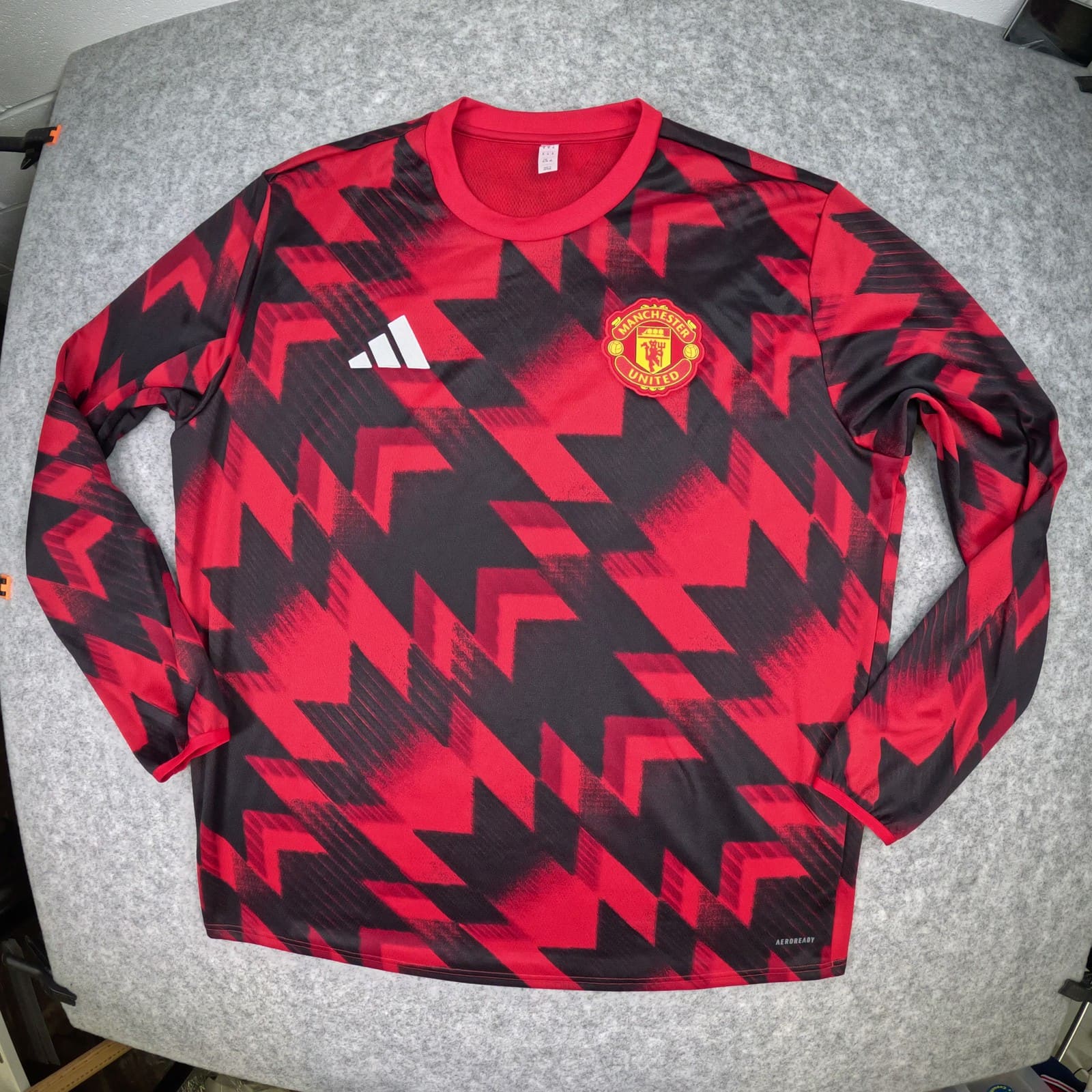 Manchester United Football Training Jumper XL Red adidas 2025 2026 Warm top