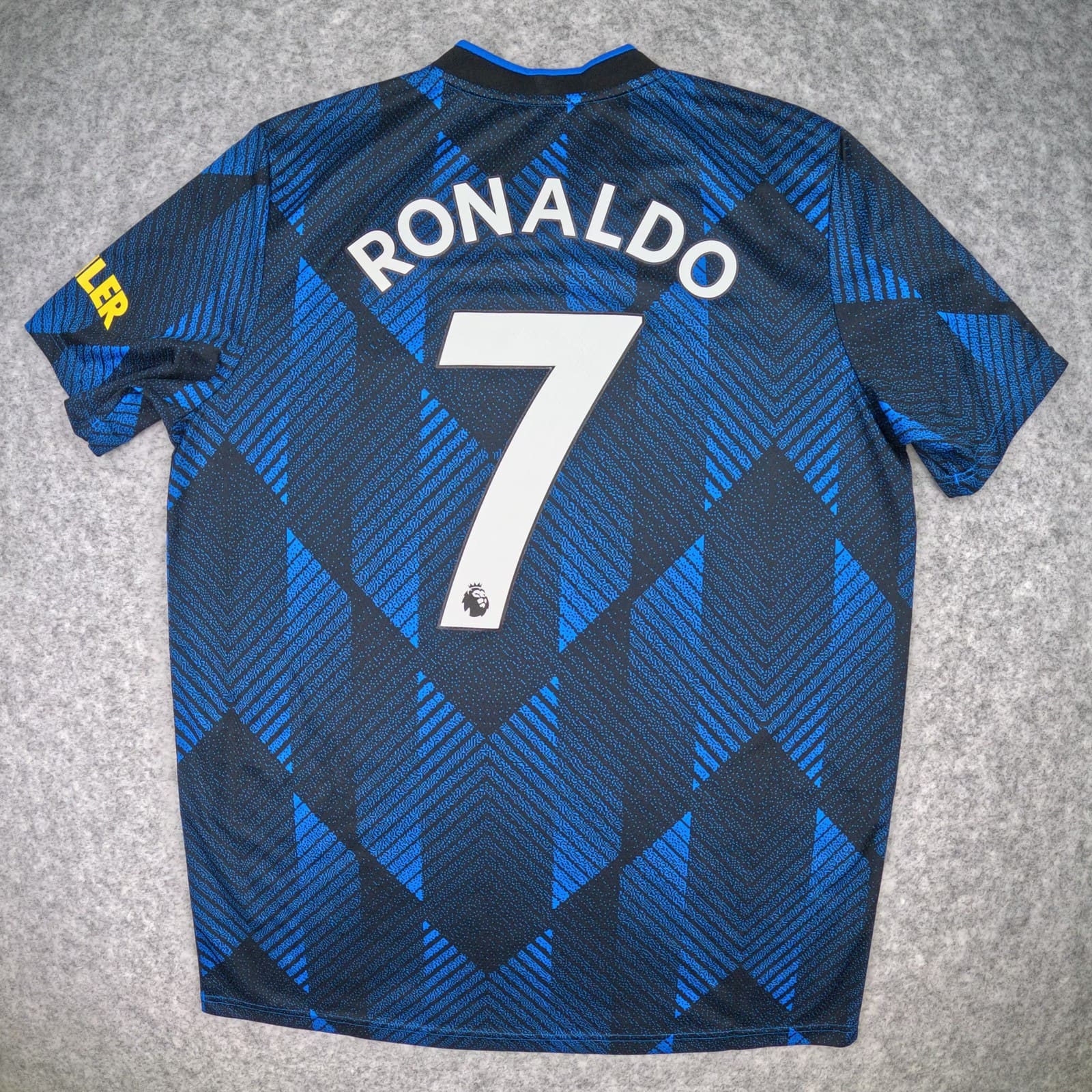 Manchester United Shirt Large Blue Third 2021 2022 Ronaldo 7 Soccer Jersey