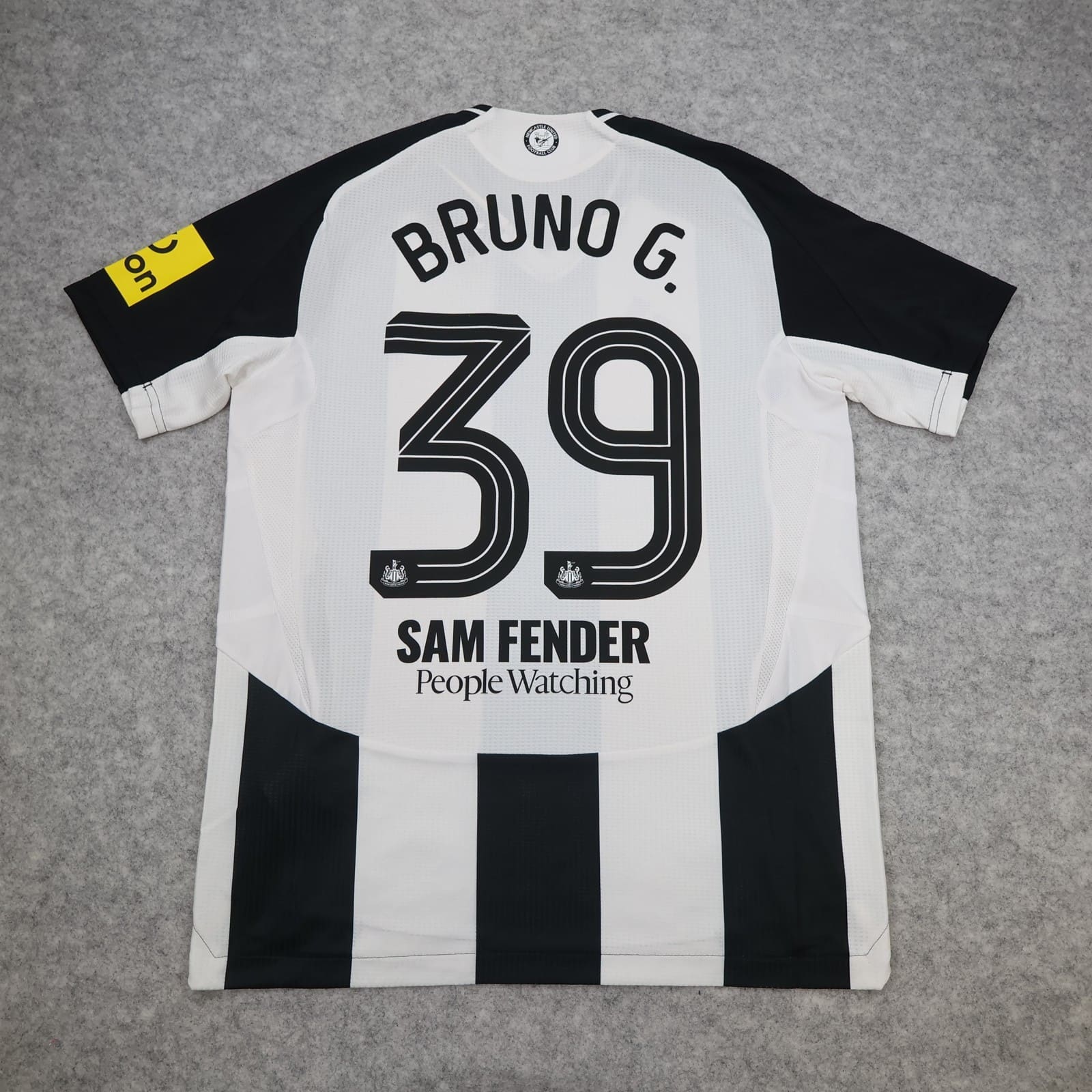 Newcastle United Shirt Medium White Home Kit 2024 2025 Adidas Jersey Guimarães