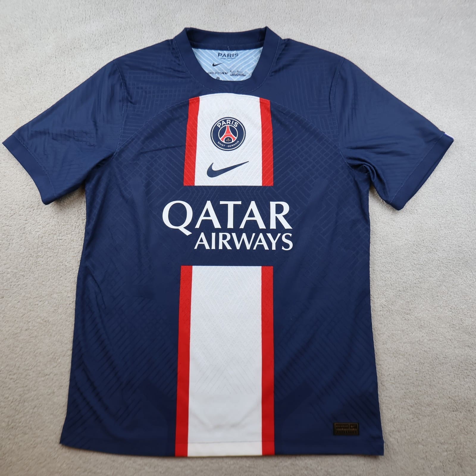 PSG Football Shirt Medium Navy Home Kit 2022 2023 Nike Soccer Jersey Dri-Fit ADV