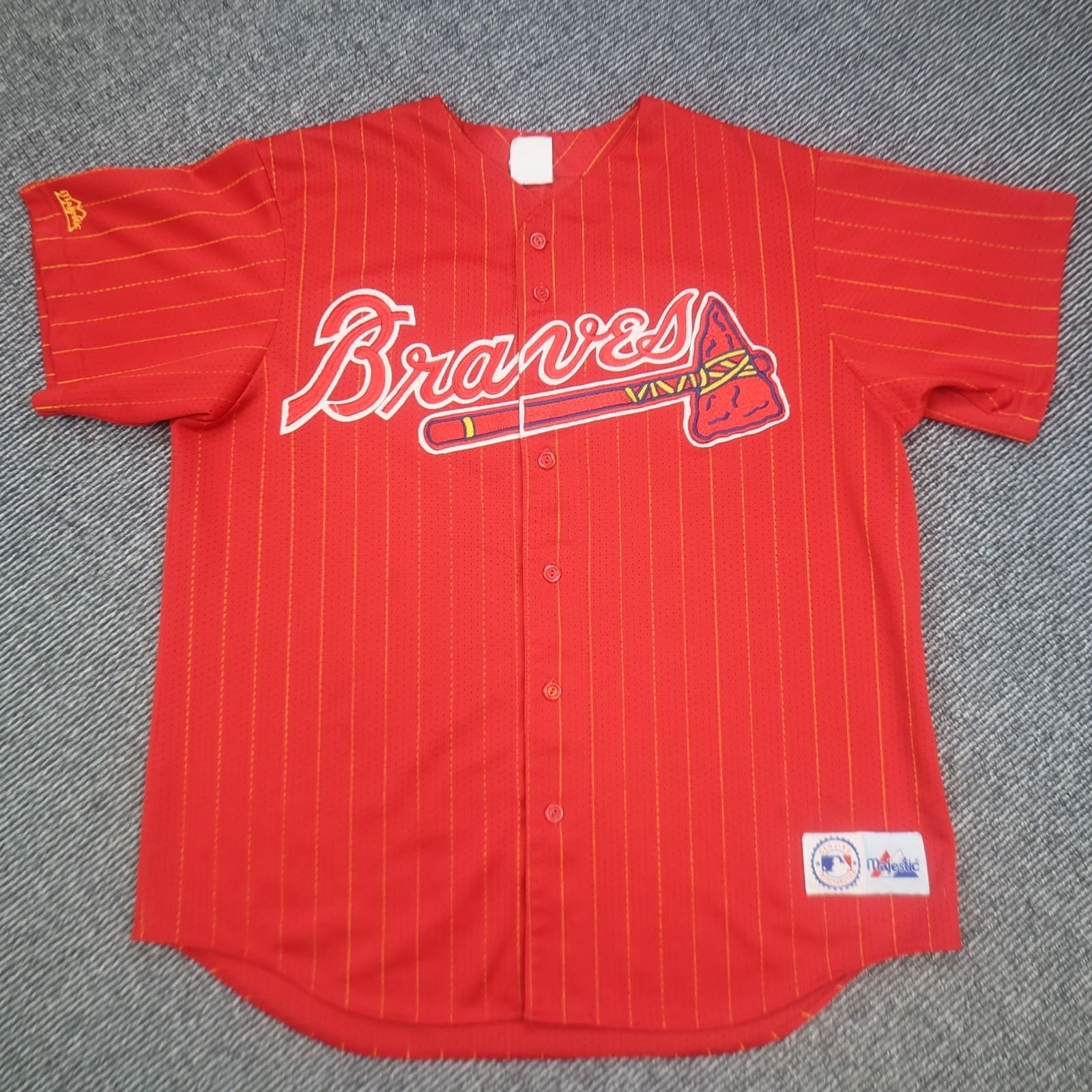 Vintage Atlanta Braves Jersey Extra Large Red Majestic Baseball MLB Shirt