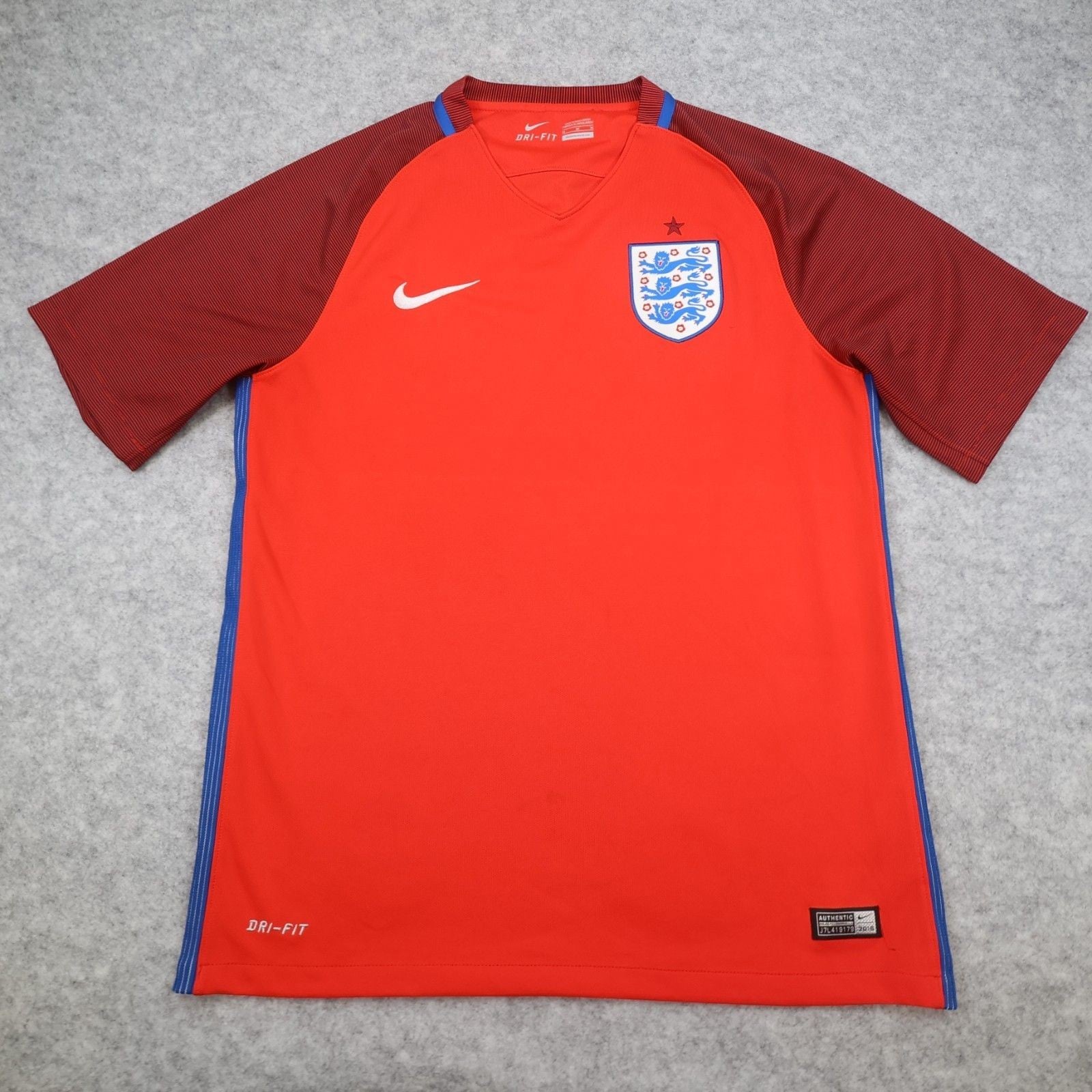 England Football Shirt Medium Nike Red Away Kit 2016 2017 Soccer Jersey