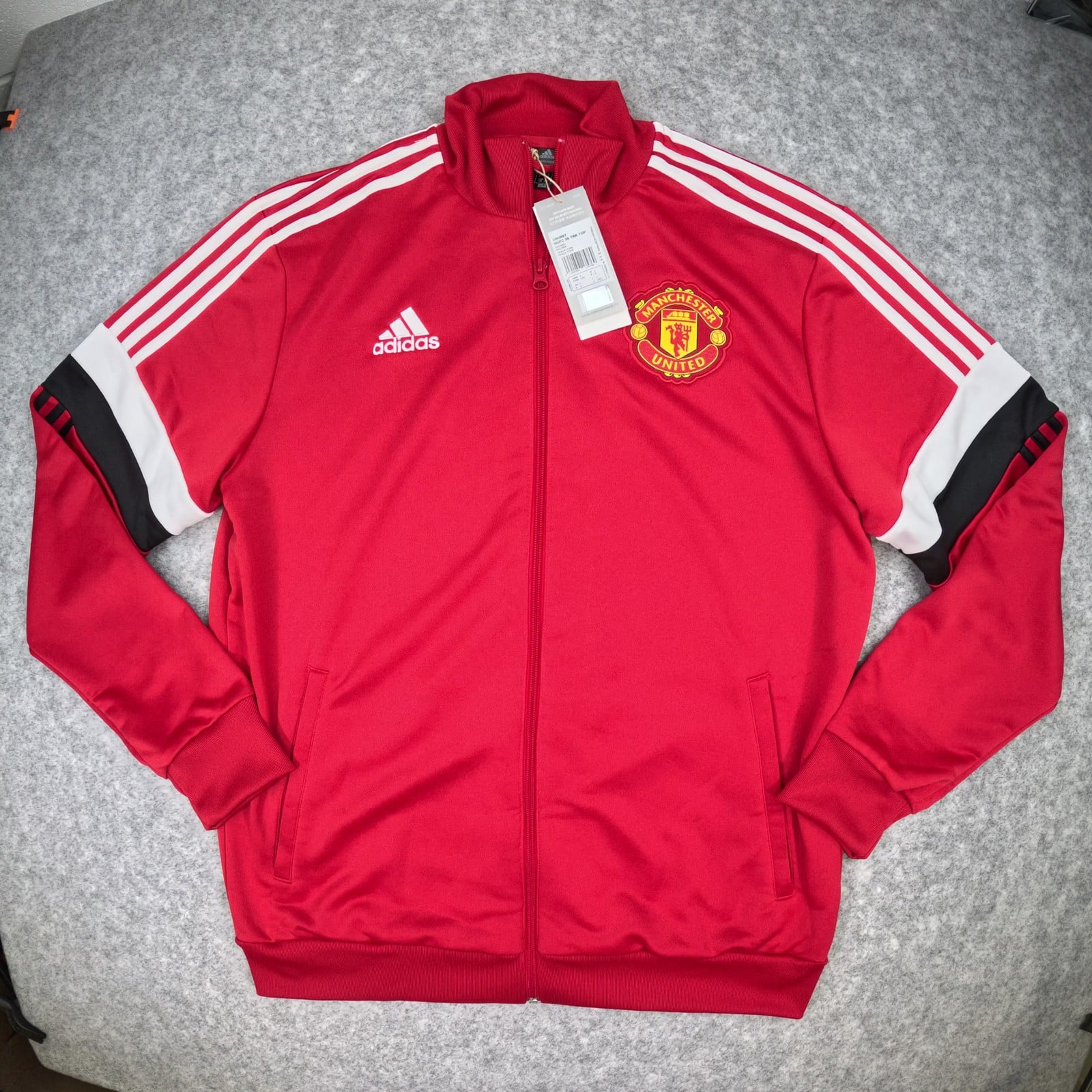 Manchester United Track Jacket Large Red adidas MUFC 2021 2022 Football