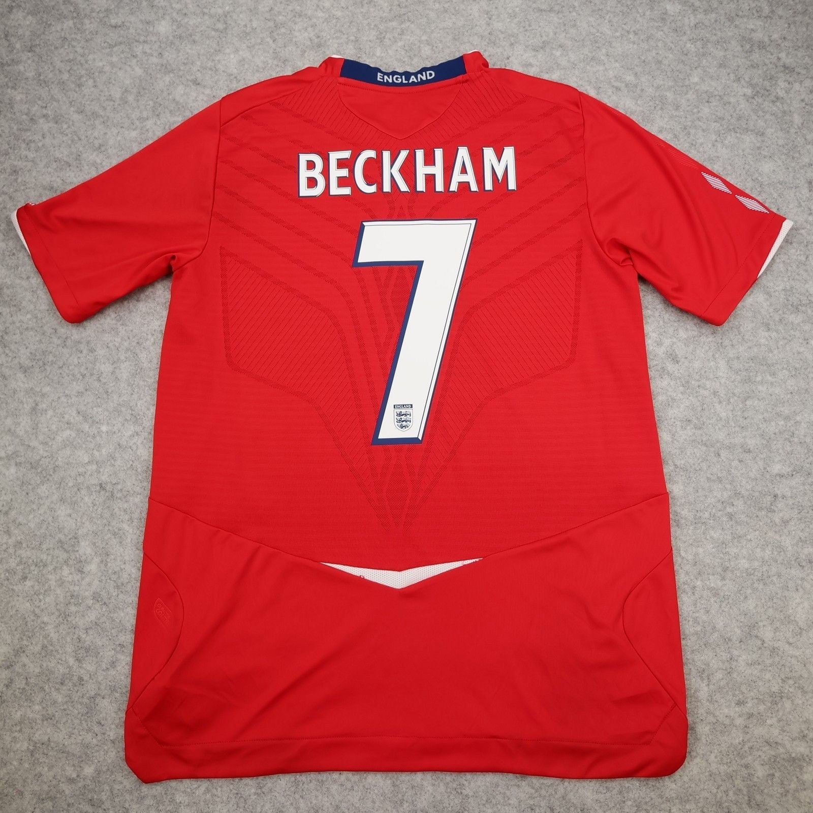 England Football Shirt Medium Red Away Kit 2008 2010 Jersey David Beckham 7