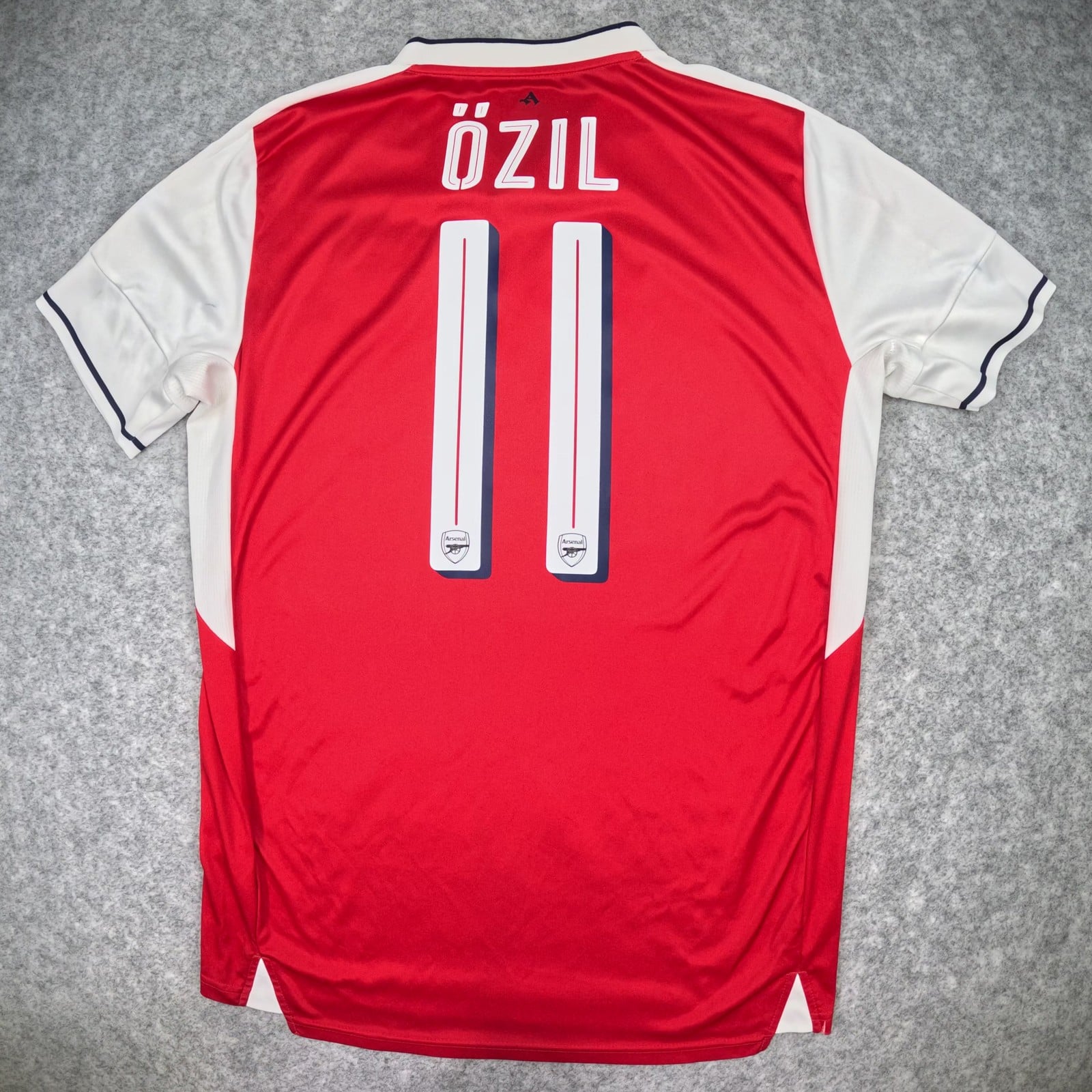 Arsenal Football Shirt Medium Red Home 2016 2017 PUMA Ozil 11 FA Cup Final