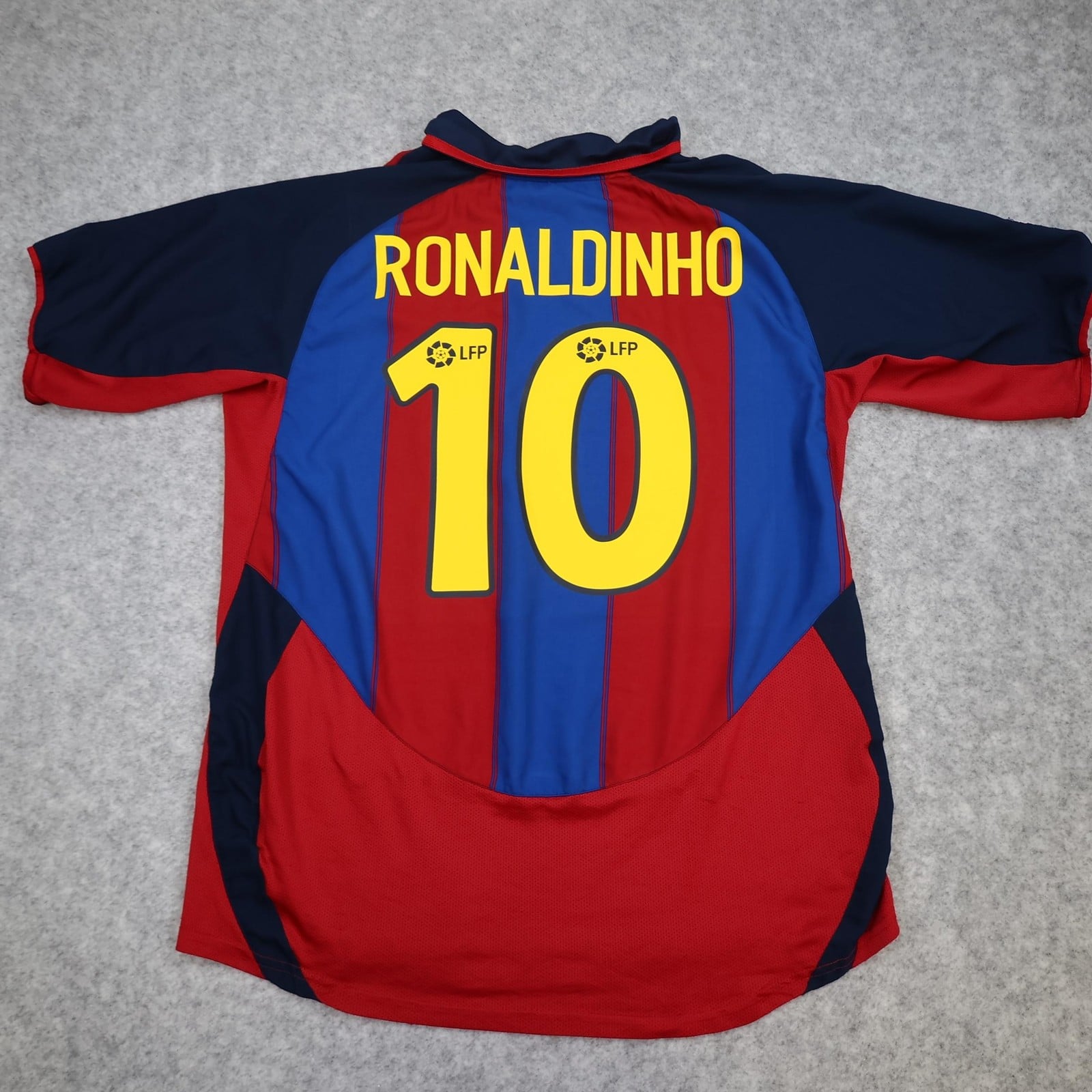 Vintage Barcelona Shirt Mens Large Red Blue Home 2003 2004 Nike Ronaldinho 10