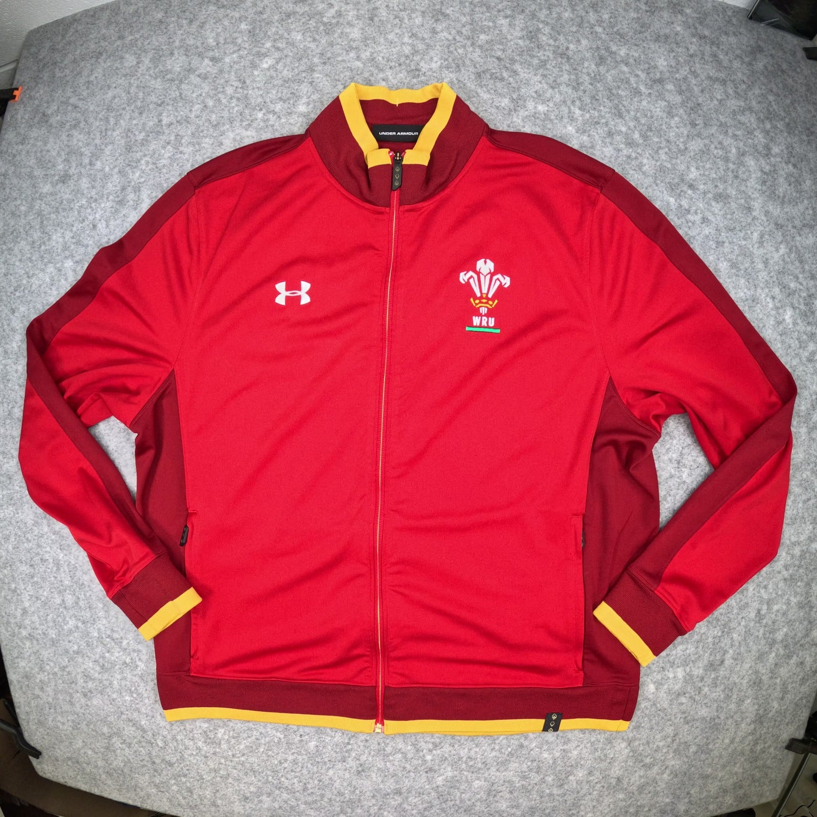 Wales Rugby Track Jacket Extra Large 2015 2016 Red Under Armour Long Sleeve Zip