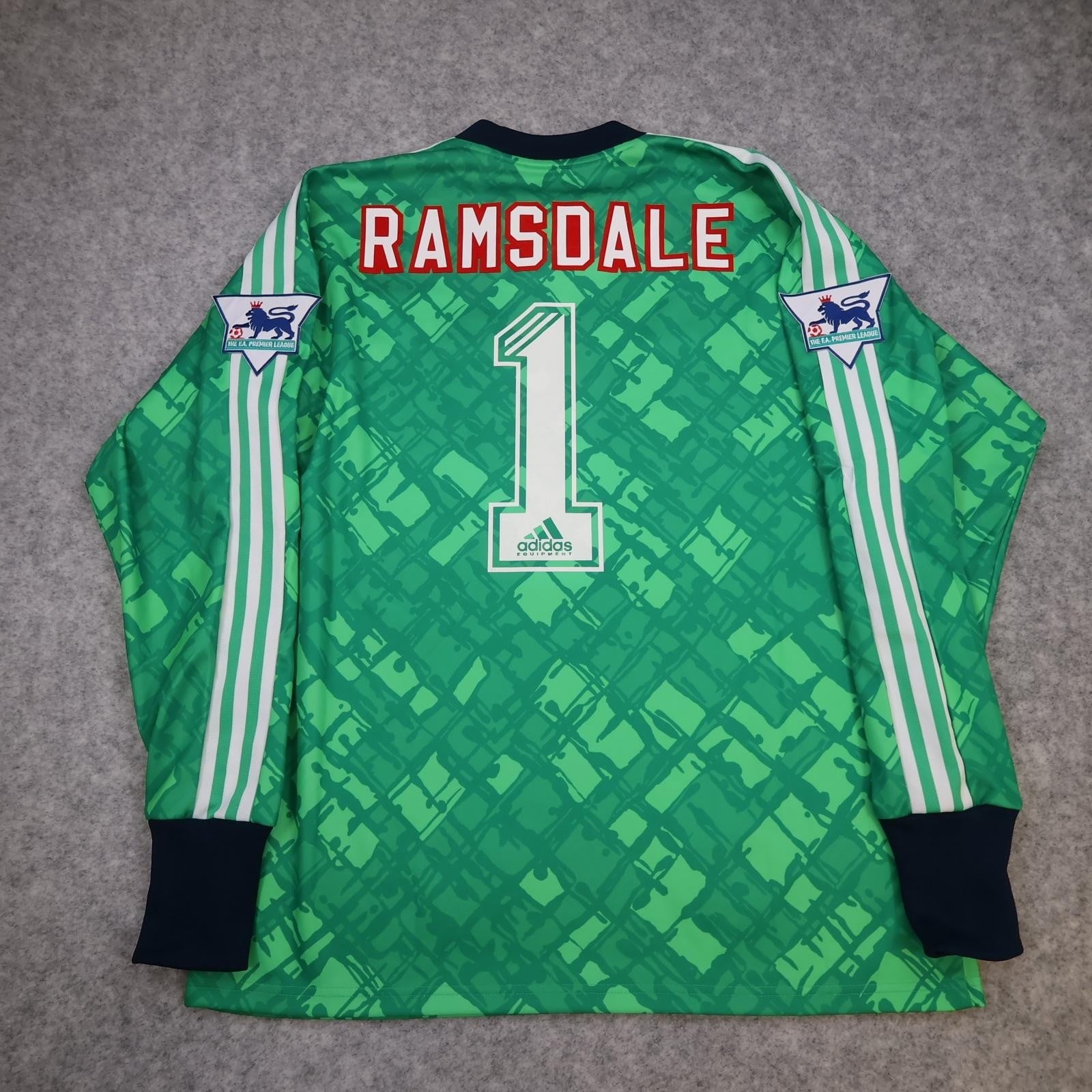 Arsenal Shirt Mens Medium Green Goalkeeper 2022 2023 Football Adidas Ramsdale 1