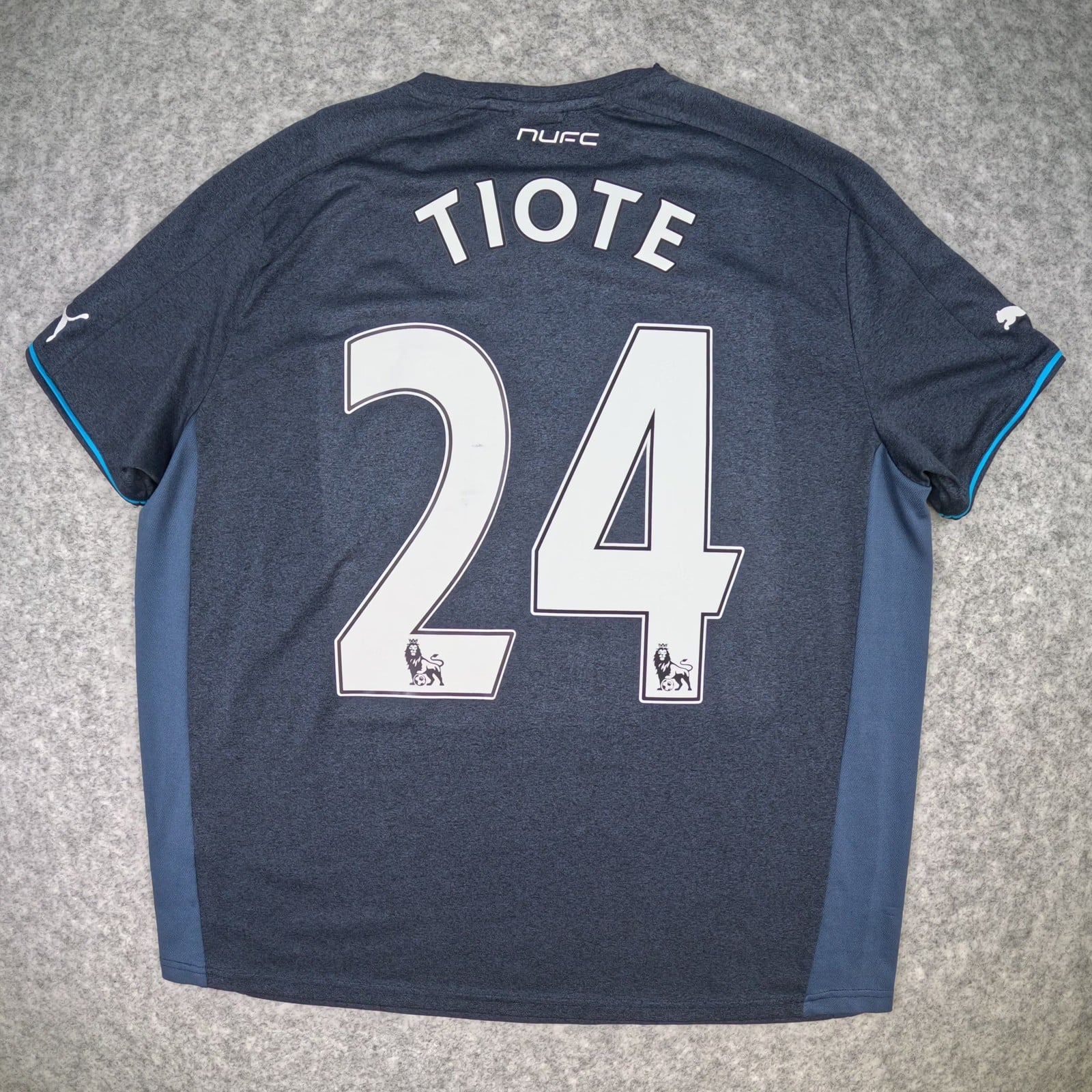 Newcastle United Football Shirt Large 2013 2014 Away PUMA Tiote Soccer Jersey