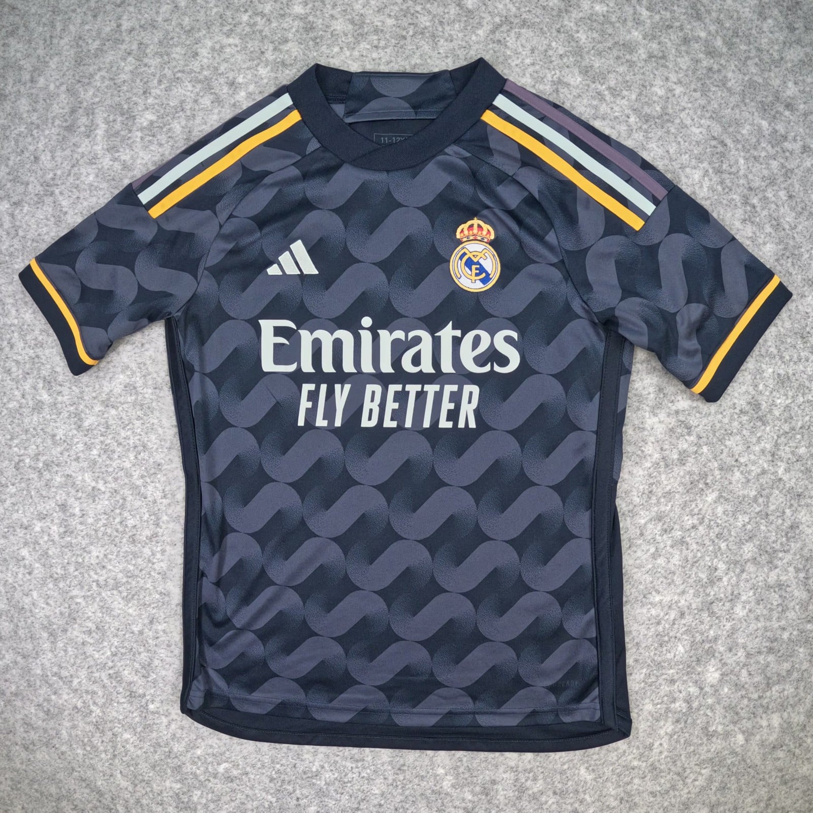 Real Madrid Football Shirt  2023 2024 Away 11 12Y Black Adidas Soccer Jersey