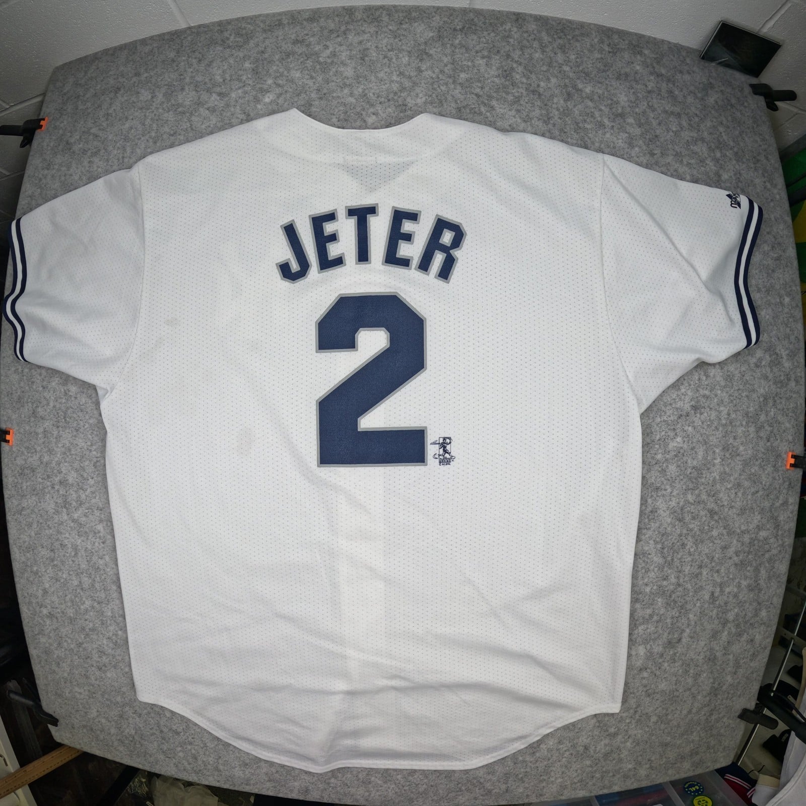 New York Yankees Baseball Jersey 2XL White Majestic Derek Jeter 2 Button Up