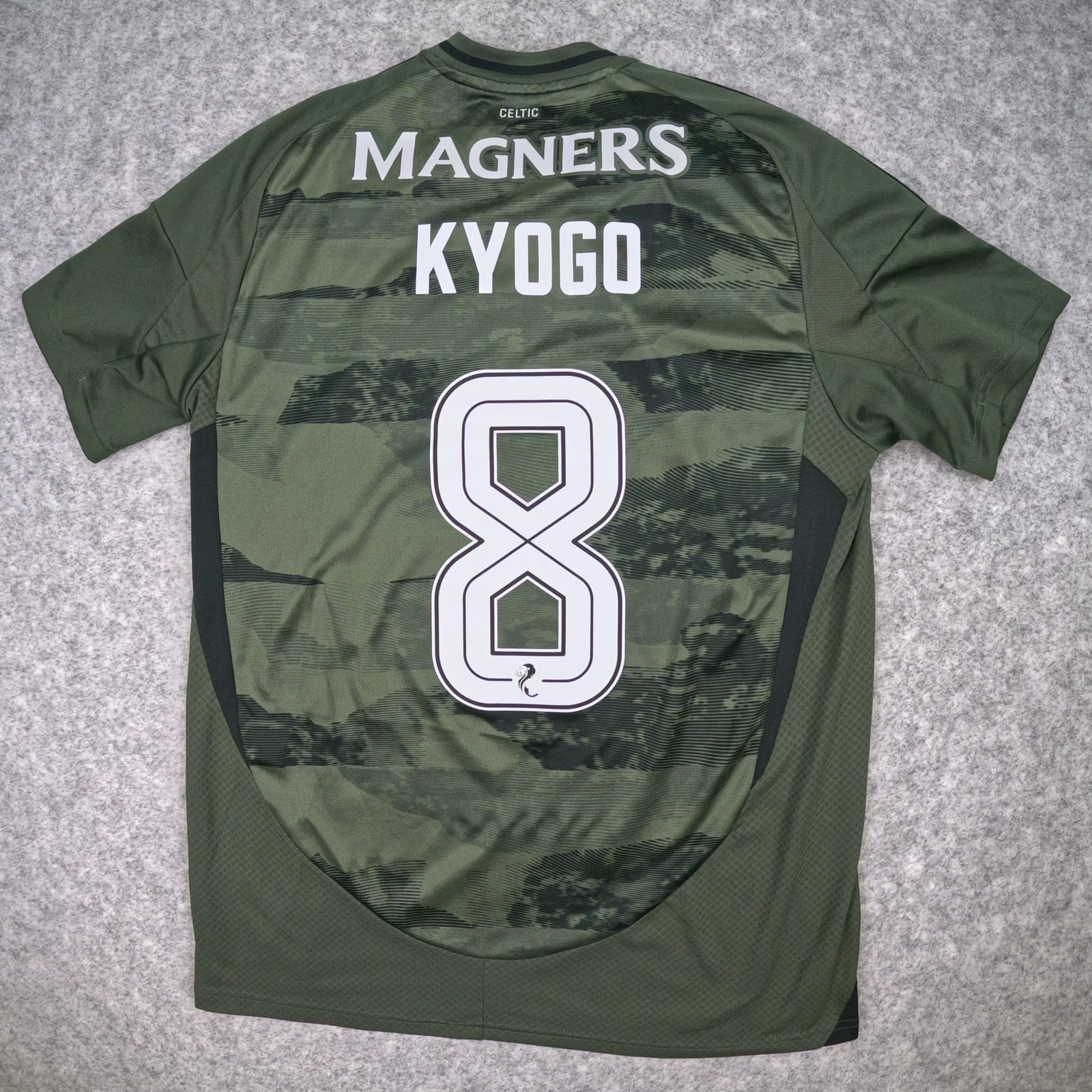 Celtic Football Shirt Medium Third 2024 2025 Adidas Kyogo 8 FC 2024 2025 Jersey