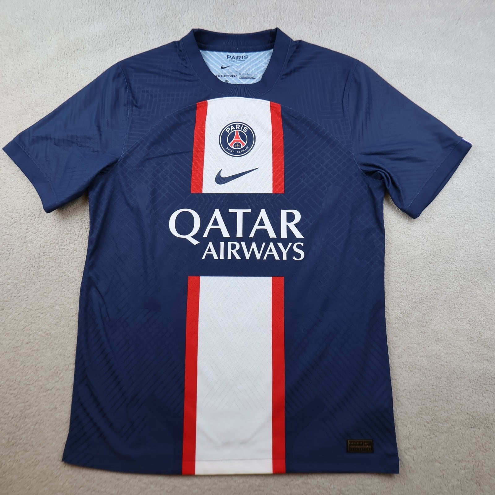 PSG Football Shirt Medium Navy Home Kit 2022 2023 Nike Soccer Jersey Dri-Fit ADV