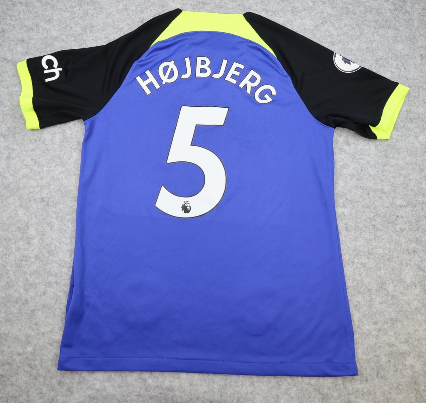 Tottenham Hotspur Shirt Medium Purple Away Kit 2020 2021 Soccer Jersey Hojbjerg