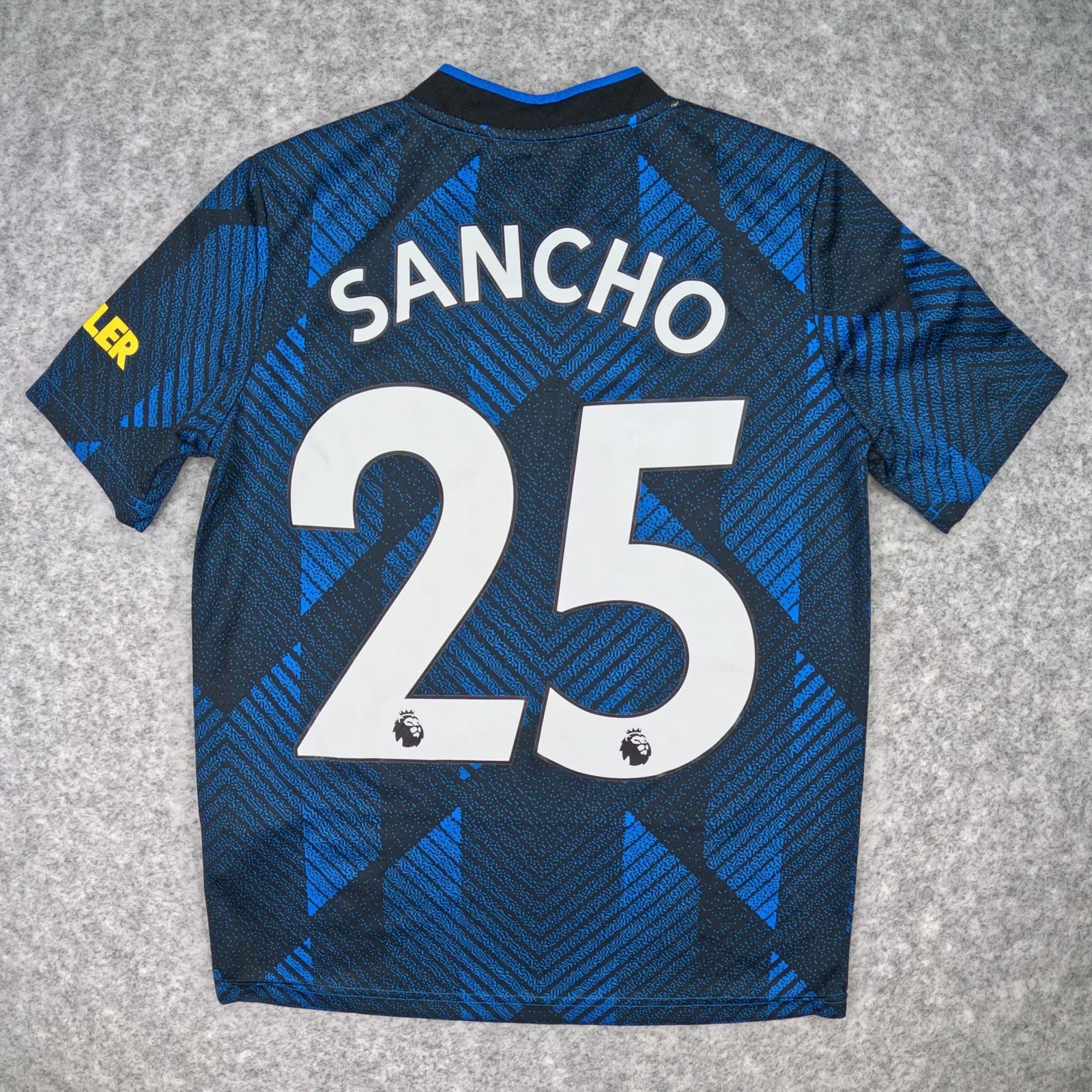 Manchester United Football Shirt Kids 11 12Y Blue Third 2021 22 adidas Sancho 25