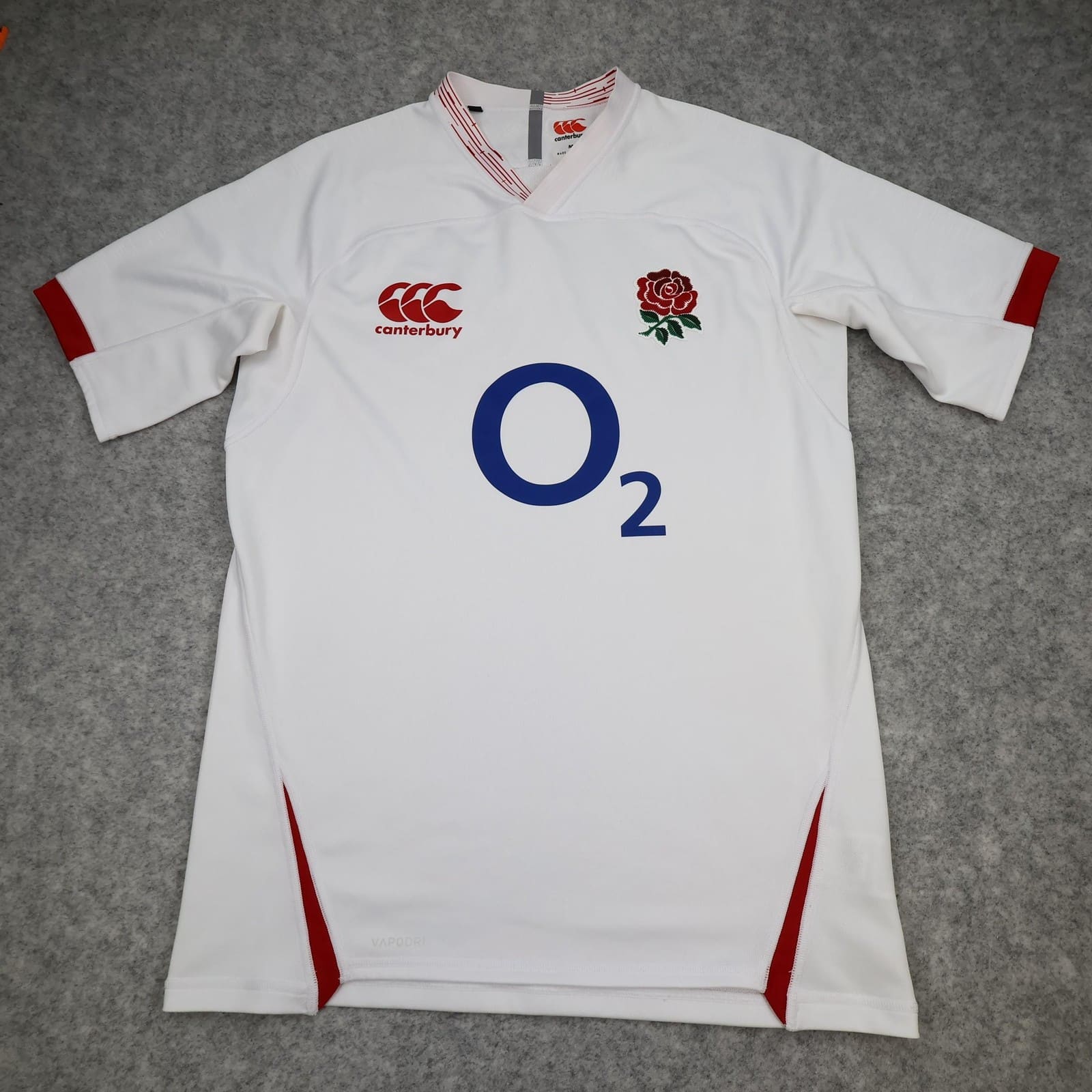 England Rugby Shirt Mens Medium White Rugby Union 2015 2016 O2 Vapodri Jersey