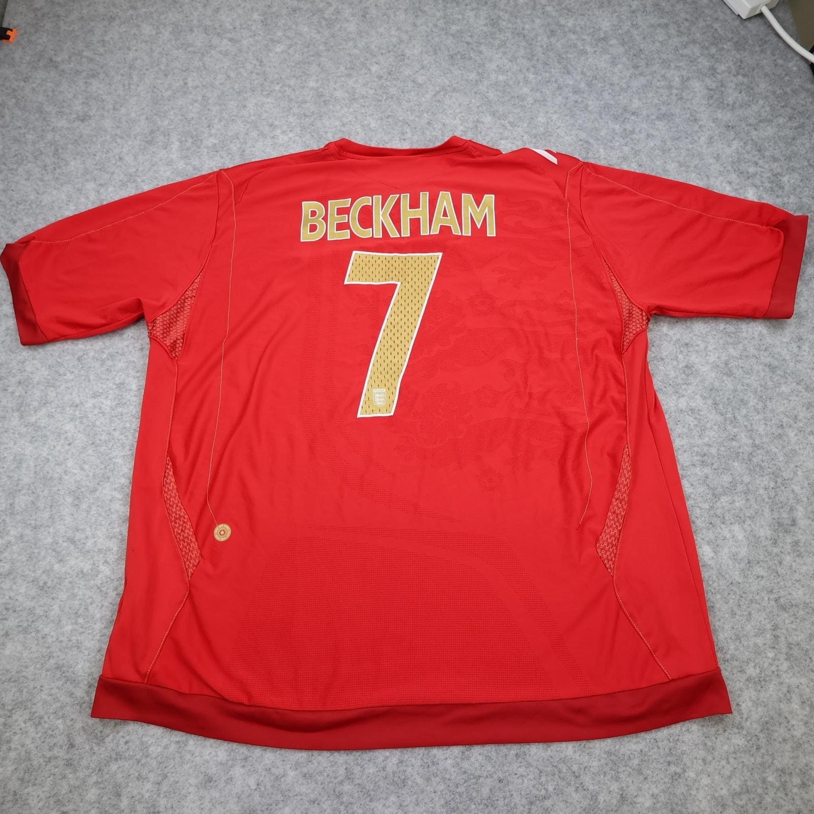 England Away Shirt Mens 2XL Red 2006 2008 Football Umbro Beckham 7 Jersey