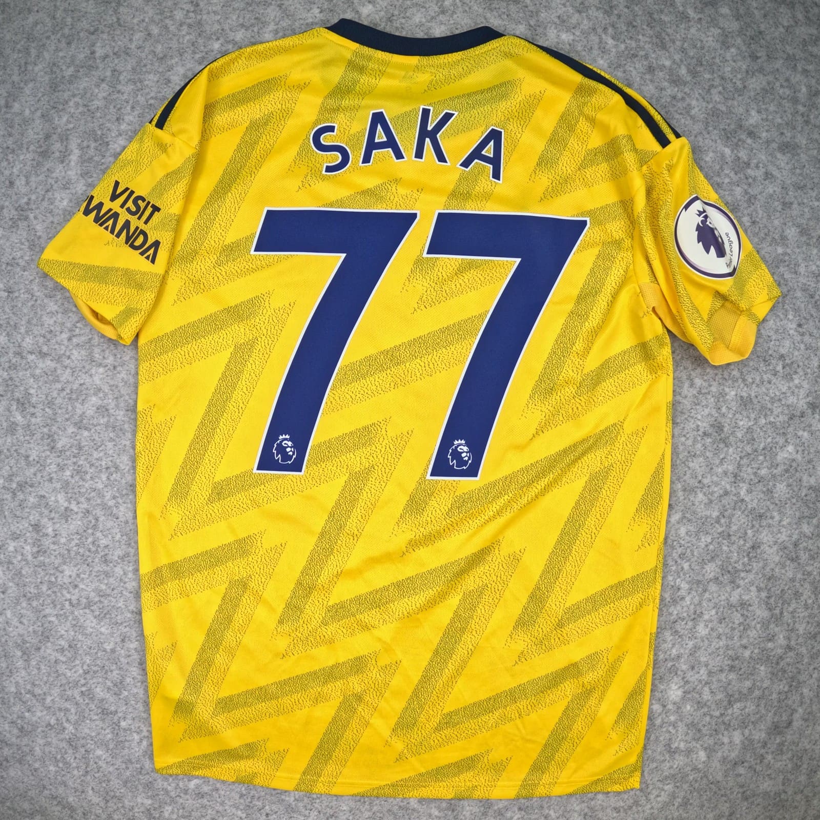 Arsenal Football Shirt Small 2019 2020 Yellow adidas Saka 77 Soccer Jersey